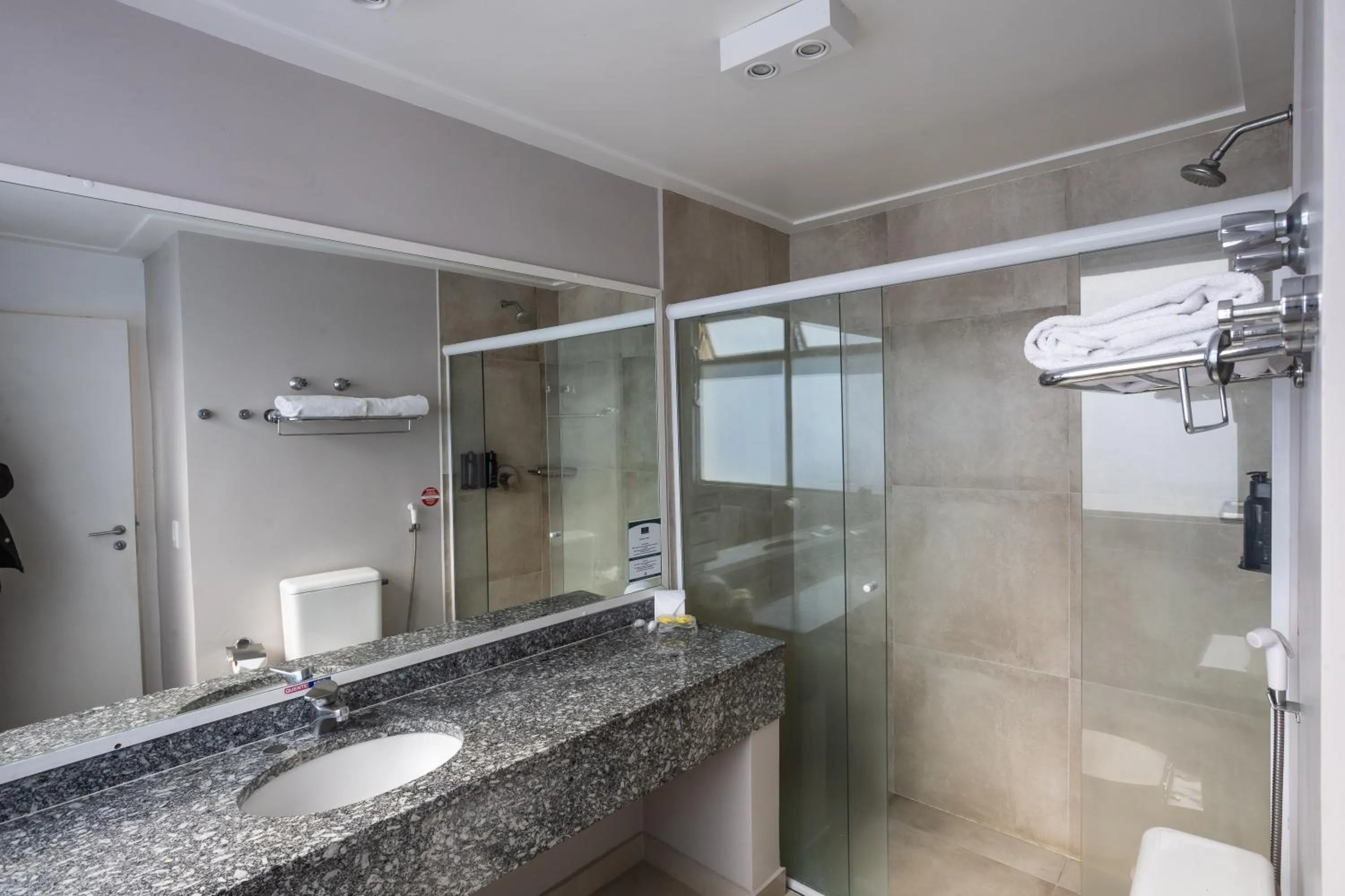 Bathroom in Hotel Trianon Paulista