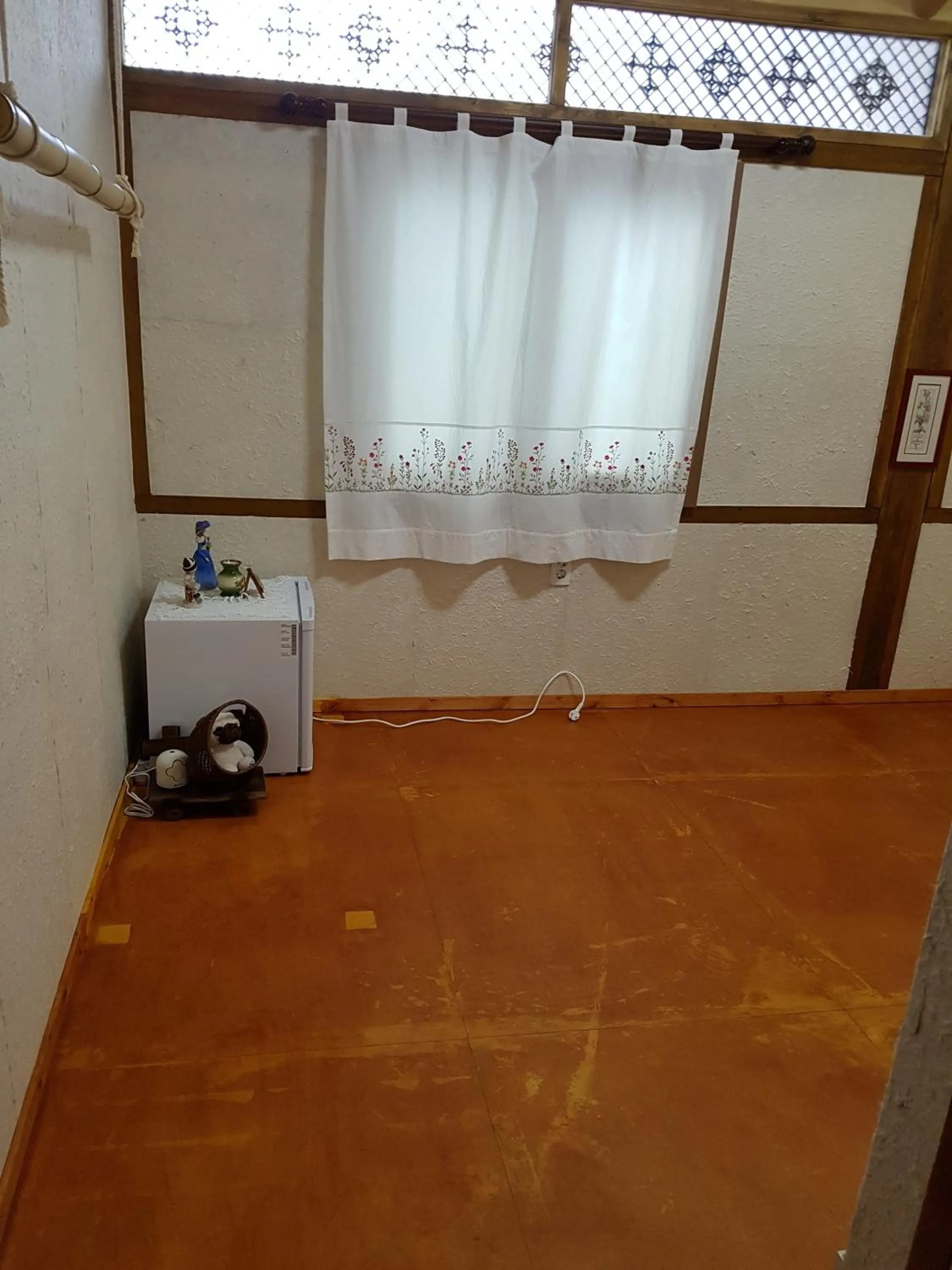 Decorative detail in The Hanok