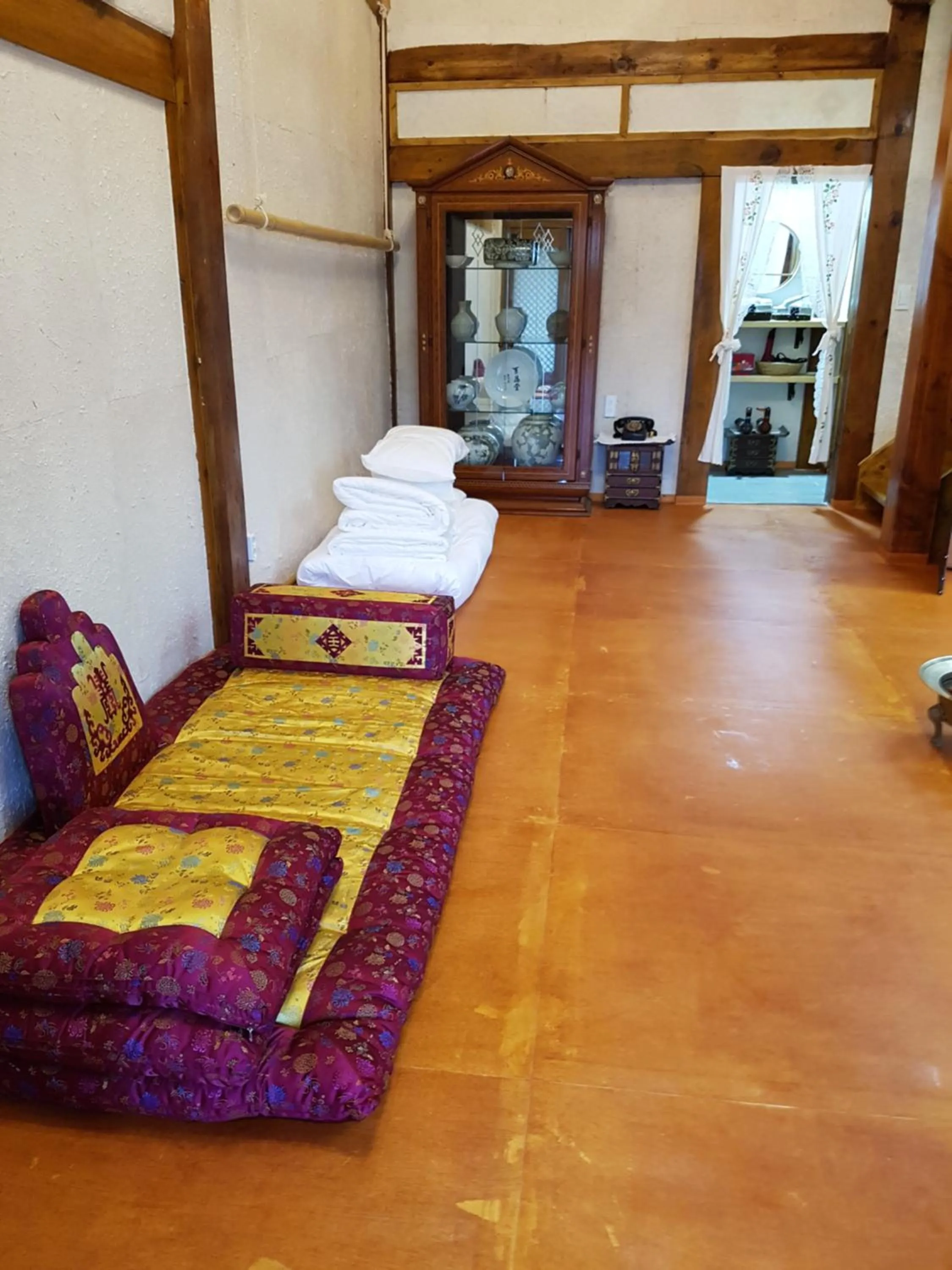 Bed in The Hanok