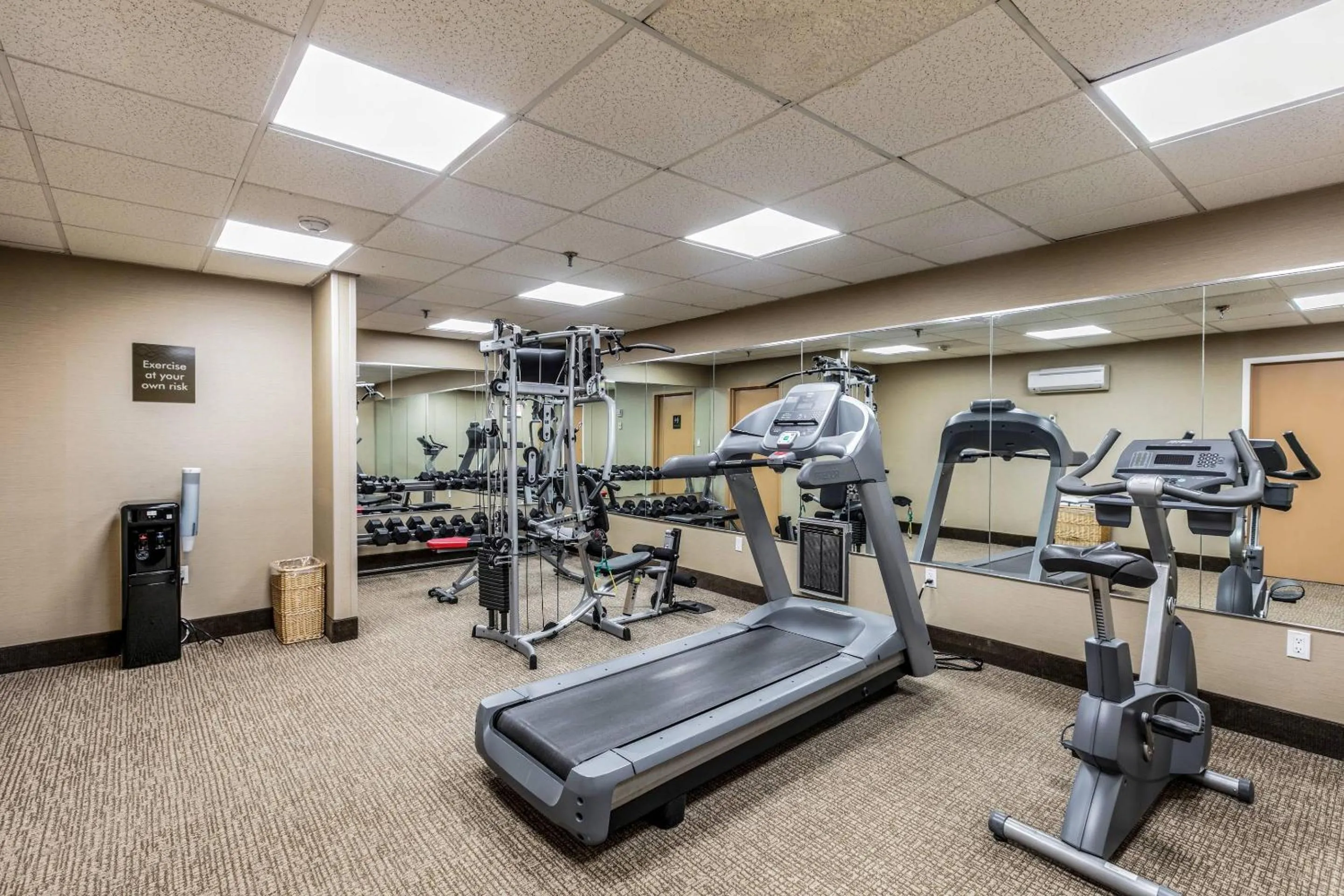 Fitness centre/facilities in Comfort Inn Medford-Long Island