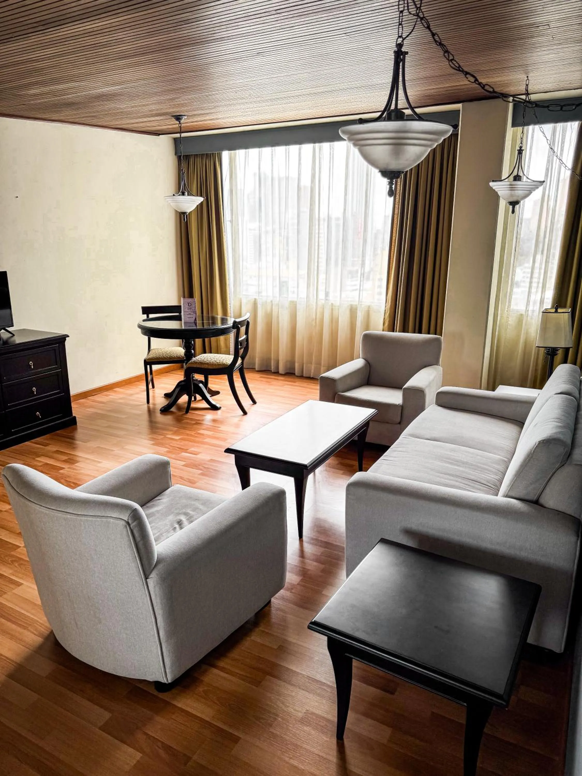 Seating area in Hotel Dann Av. 19