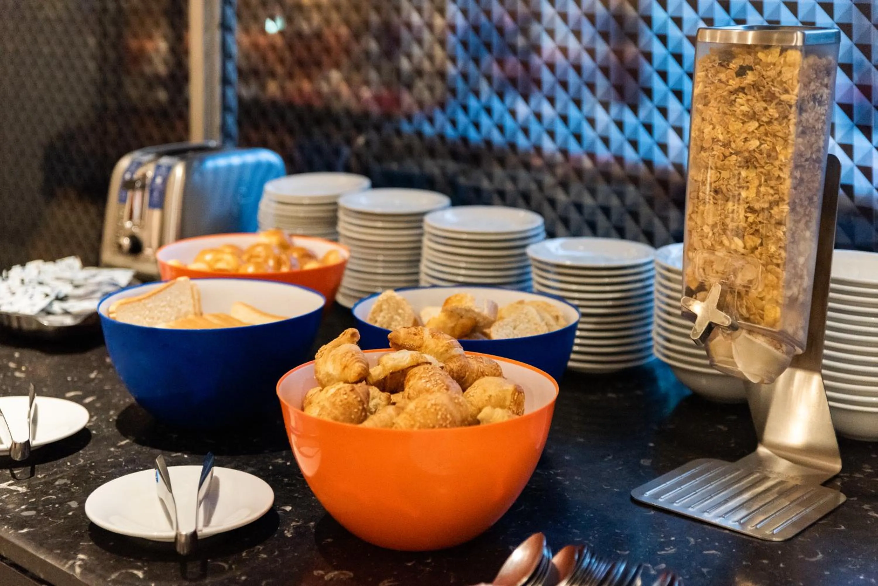 Breakfast in Hotel Dann Av. 19