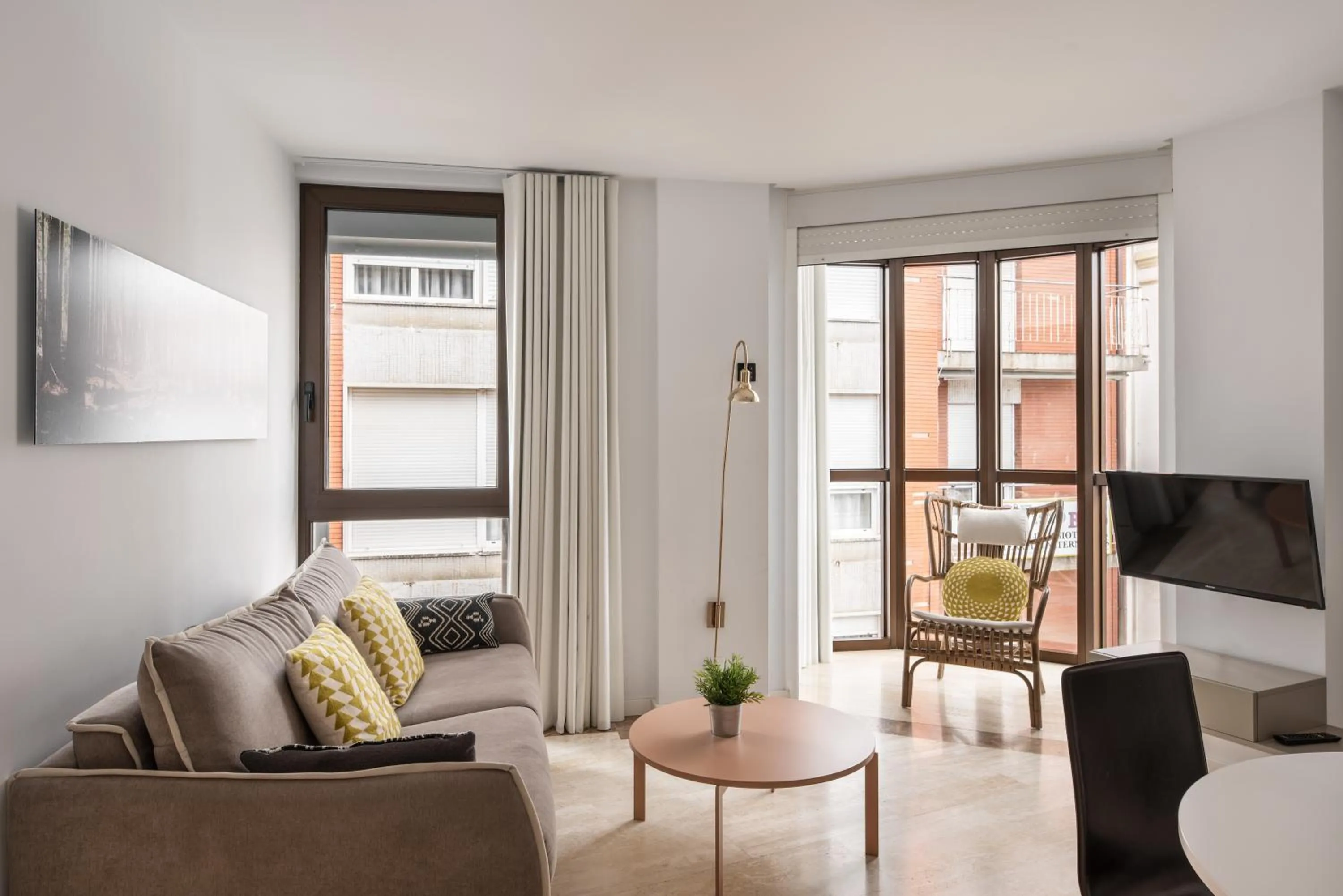 TV and multimedia in Apartamentos Suite The Way