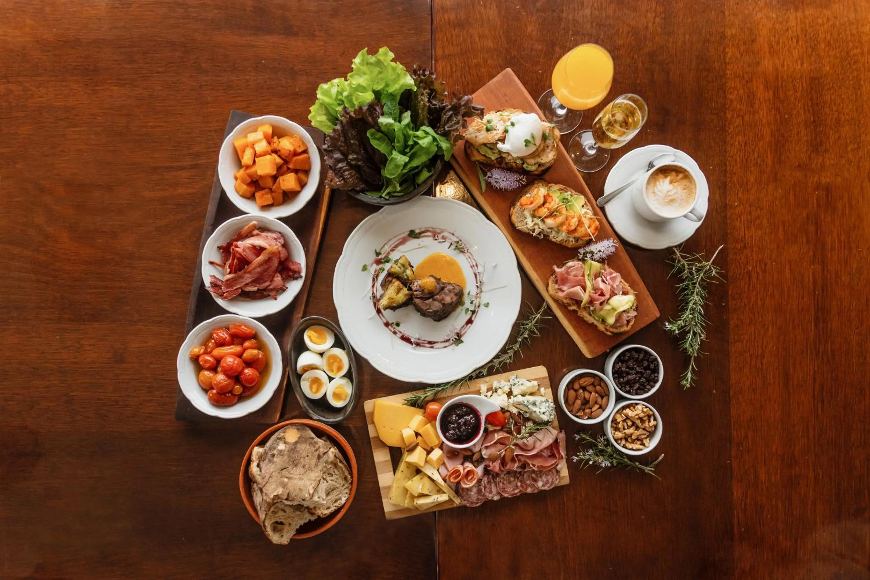 Restaurant/places to eat in Amaike Hotel Golf & Spa