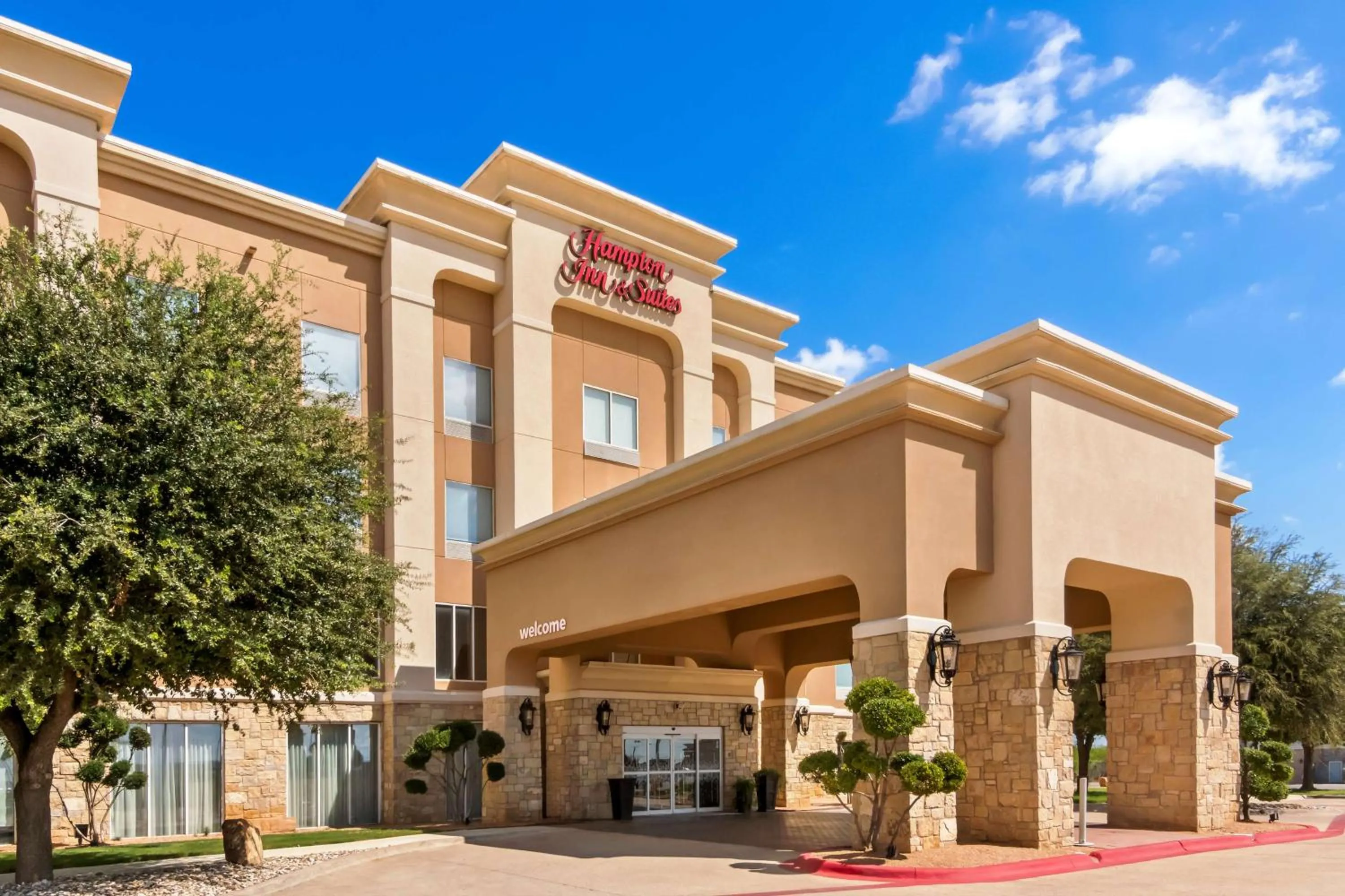 Property building in Hampton Inn & Suites Abilene I-20