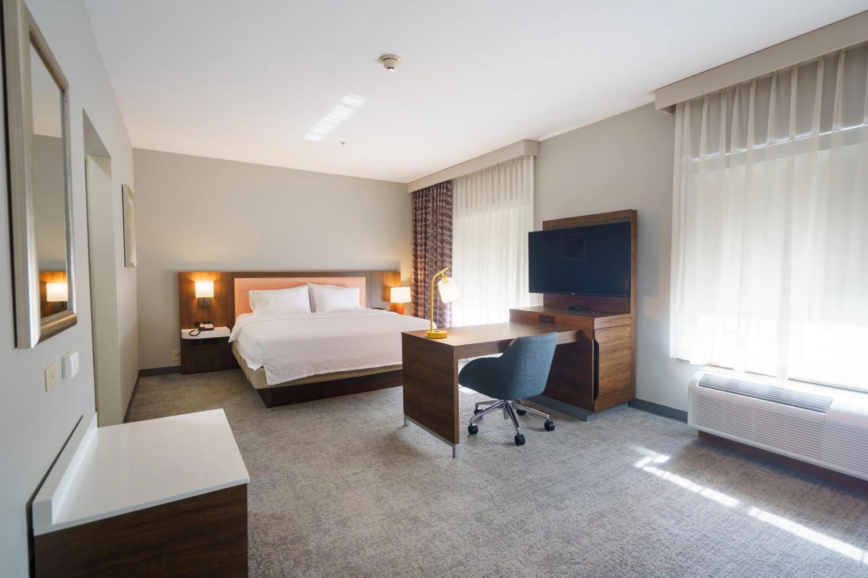 Bed in Hampton Inn & Suites Abilene I-20