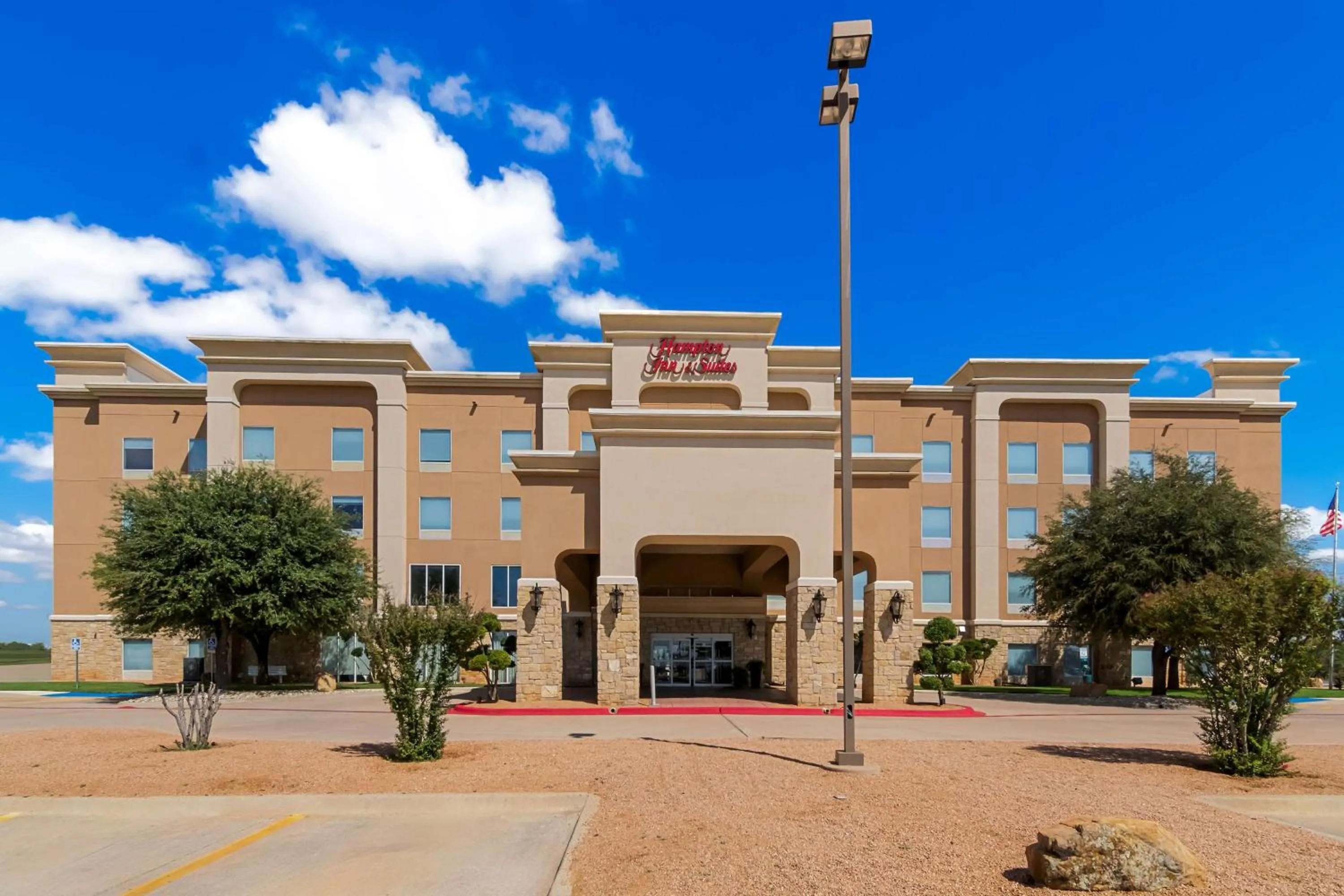 Property building in Hampton Inn & Suites Abilene I-20