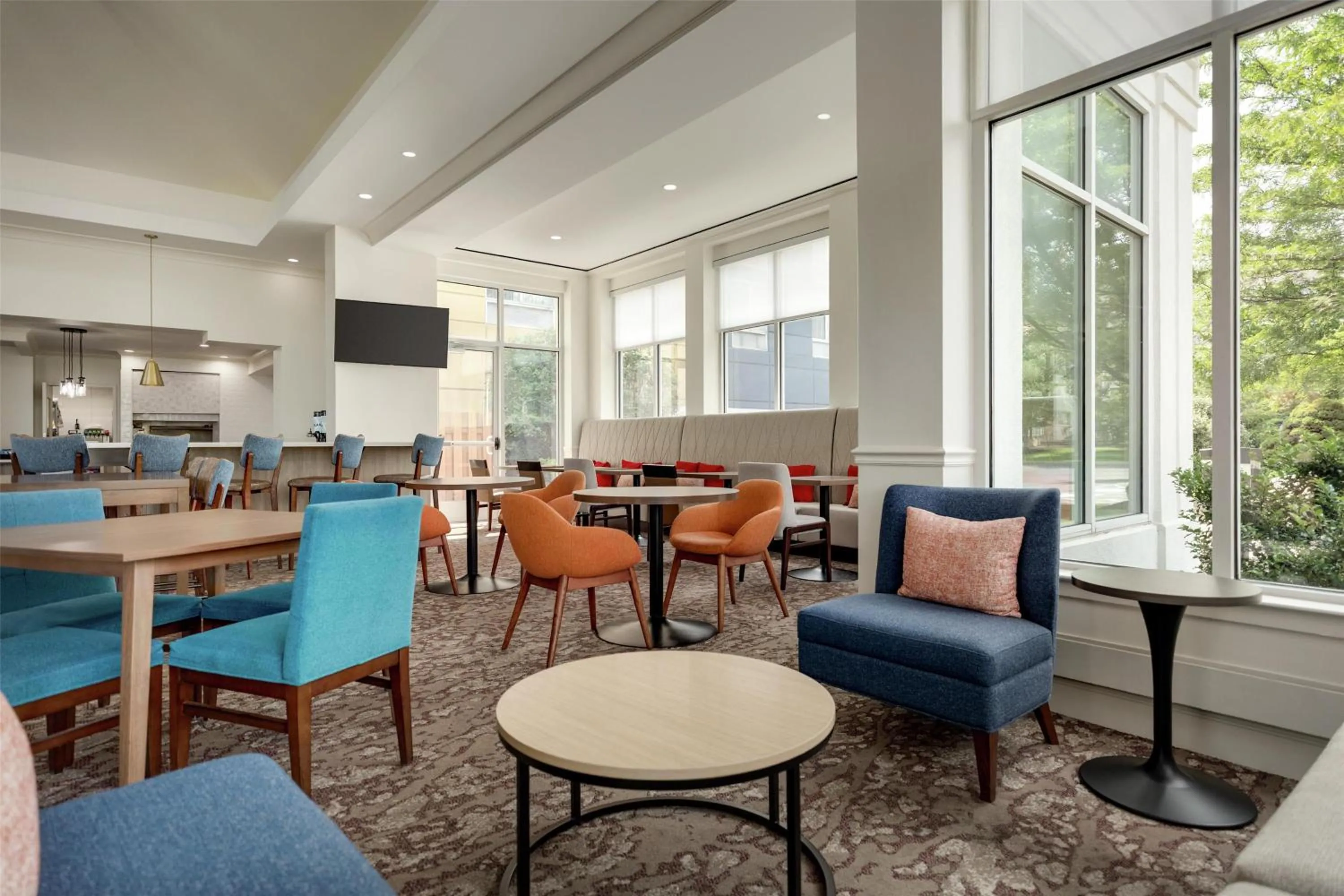 Restaurant/places to eat in Hilton Garden Inn Allentown Bethlehem Airport