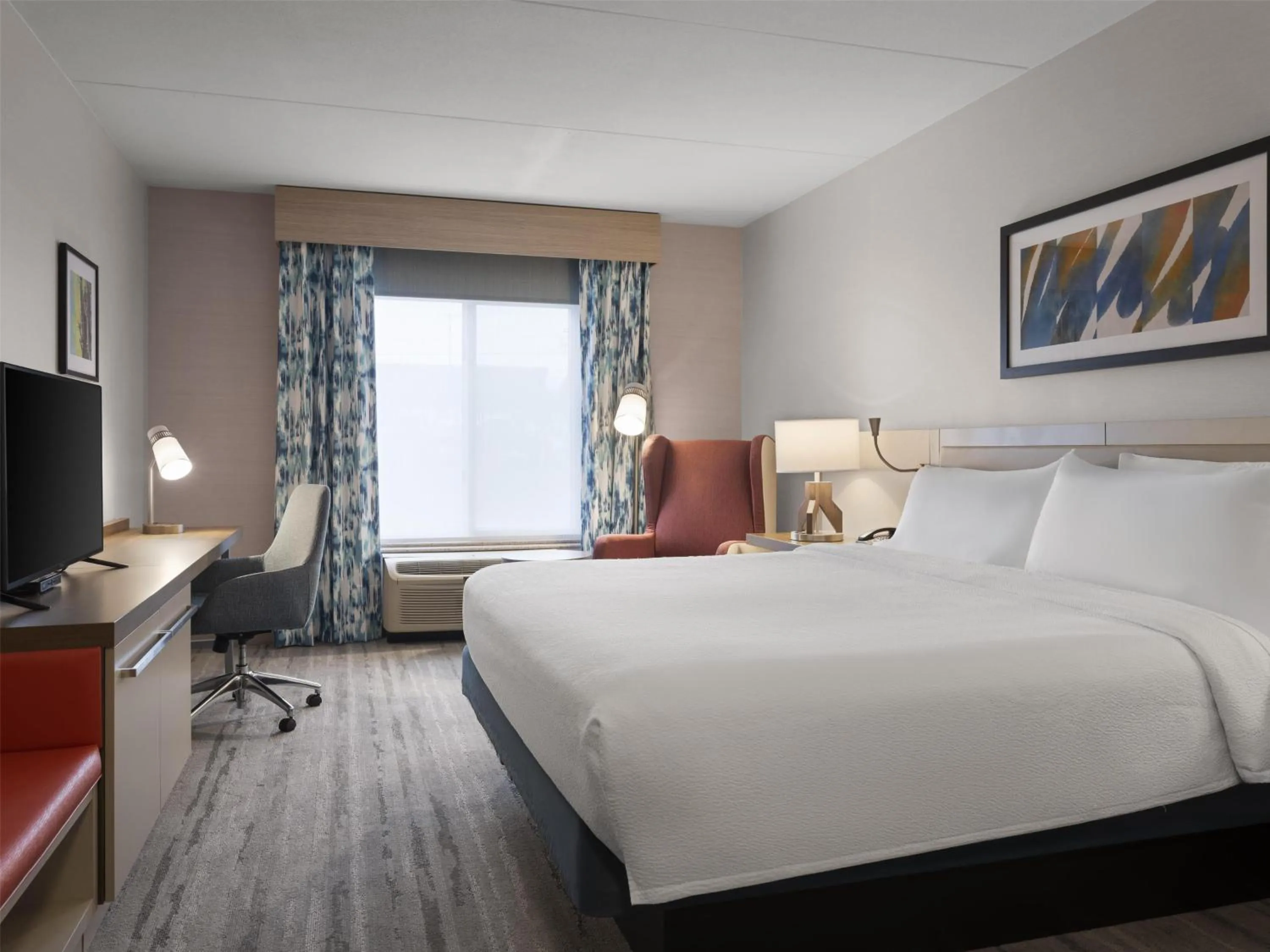 Bed in Hilton Garden Inn Albuquerque Airport