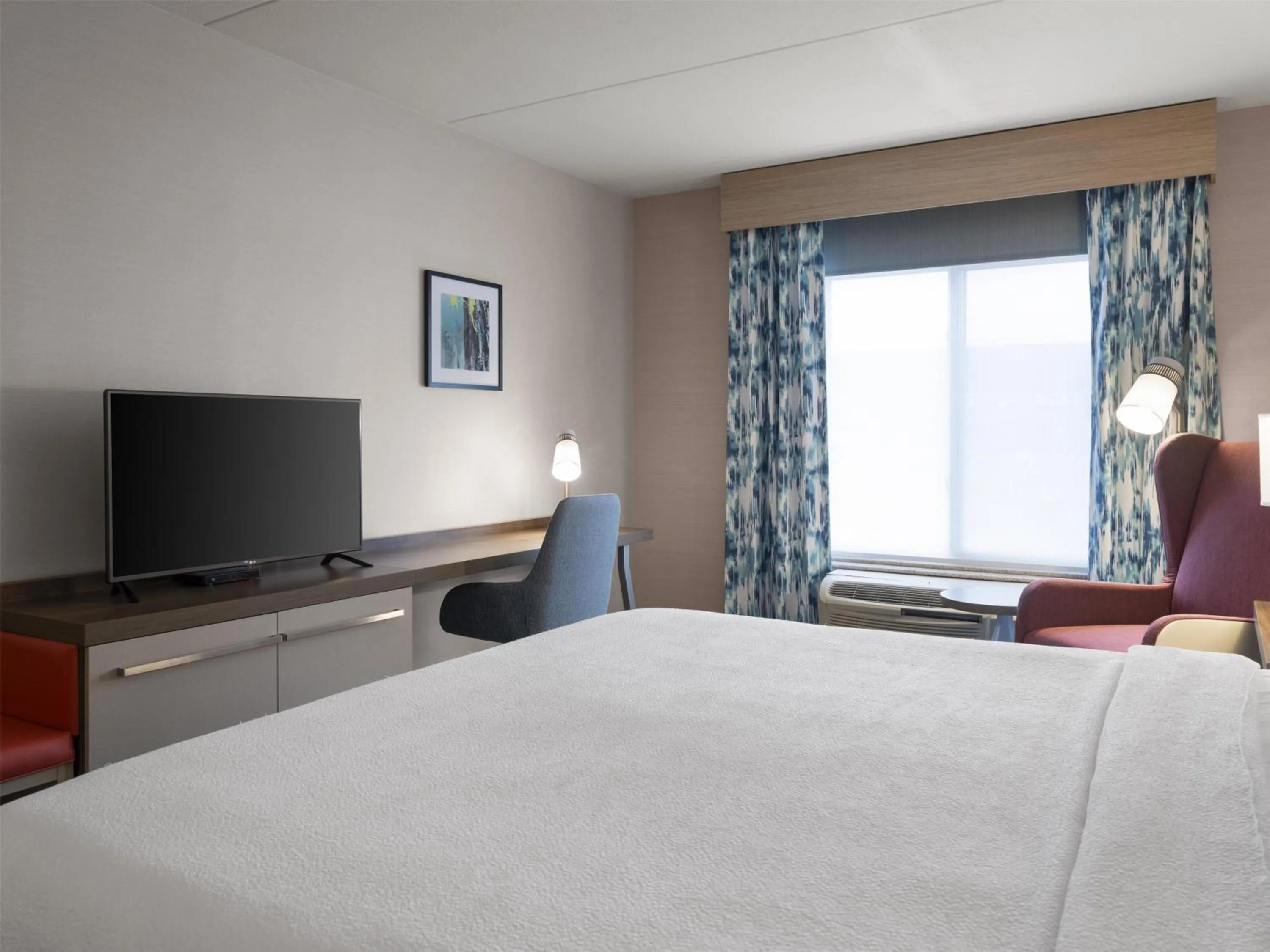 Bed in Hilton Garden Inn Albuquerque Airport