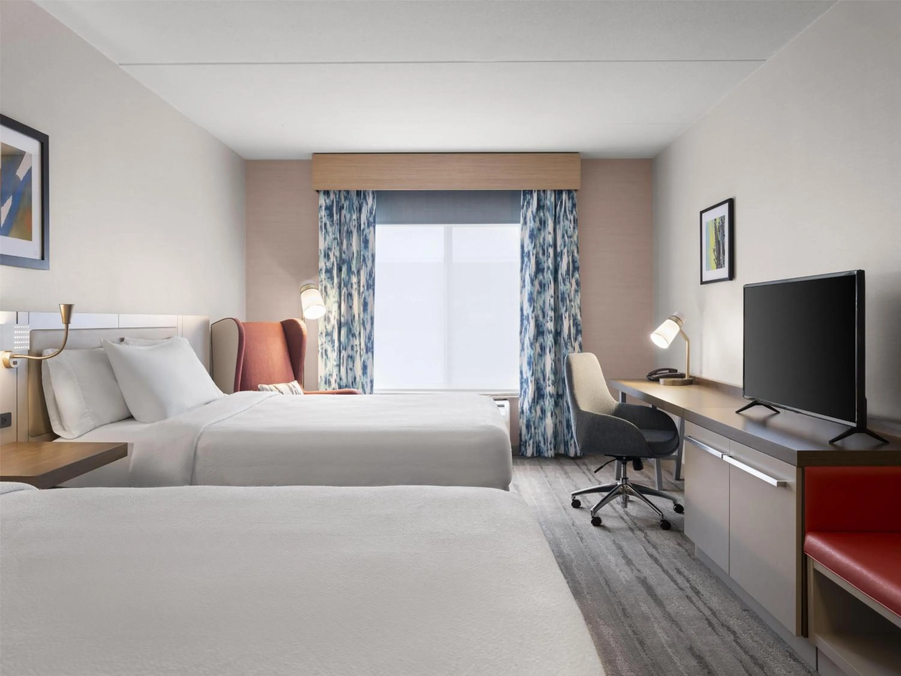 Bed in Hilton Garden Inn Albuquerque Airport