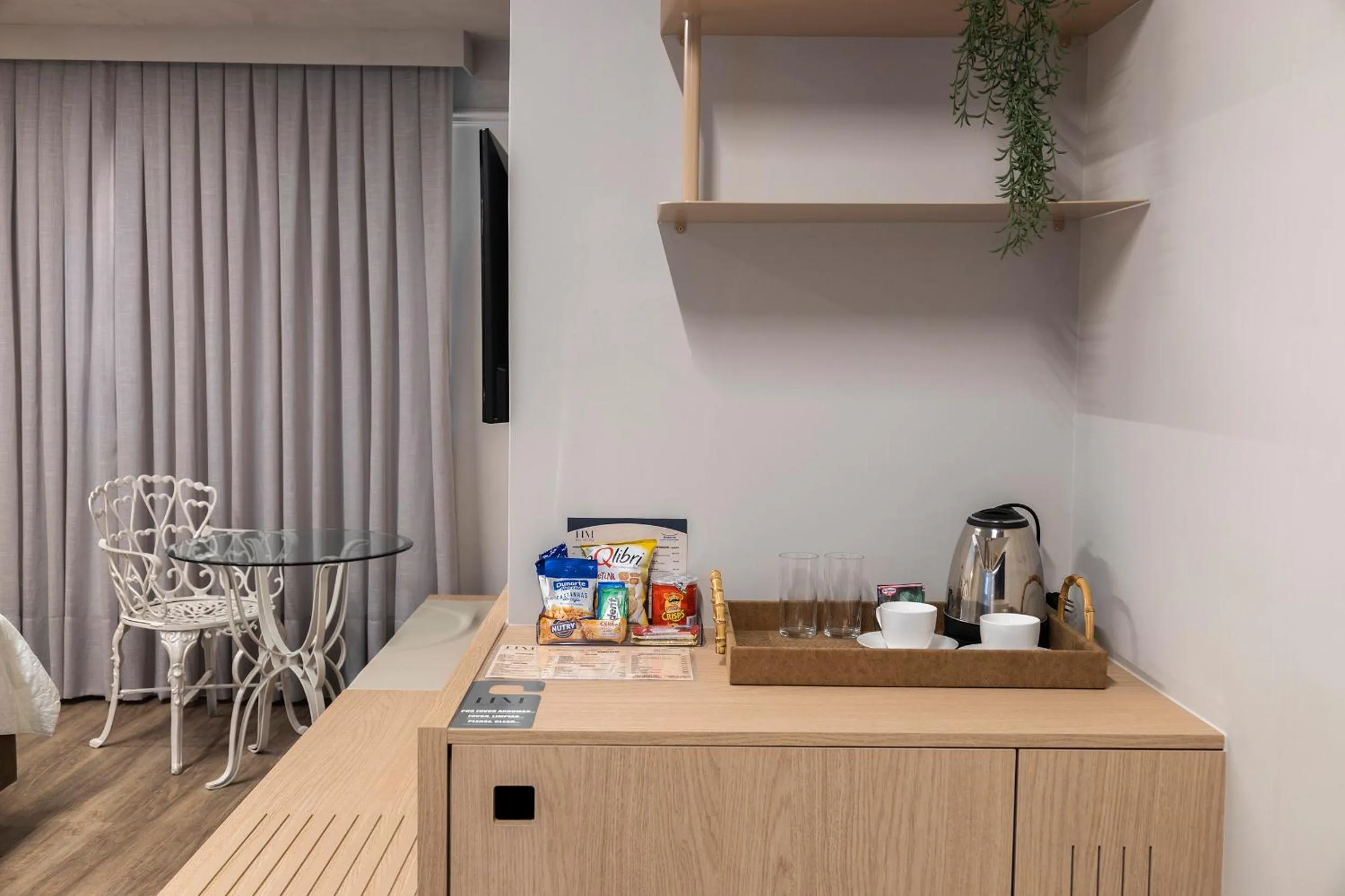 Coffee/tea facilities in HM Hotel