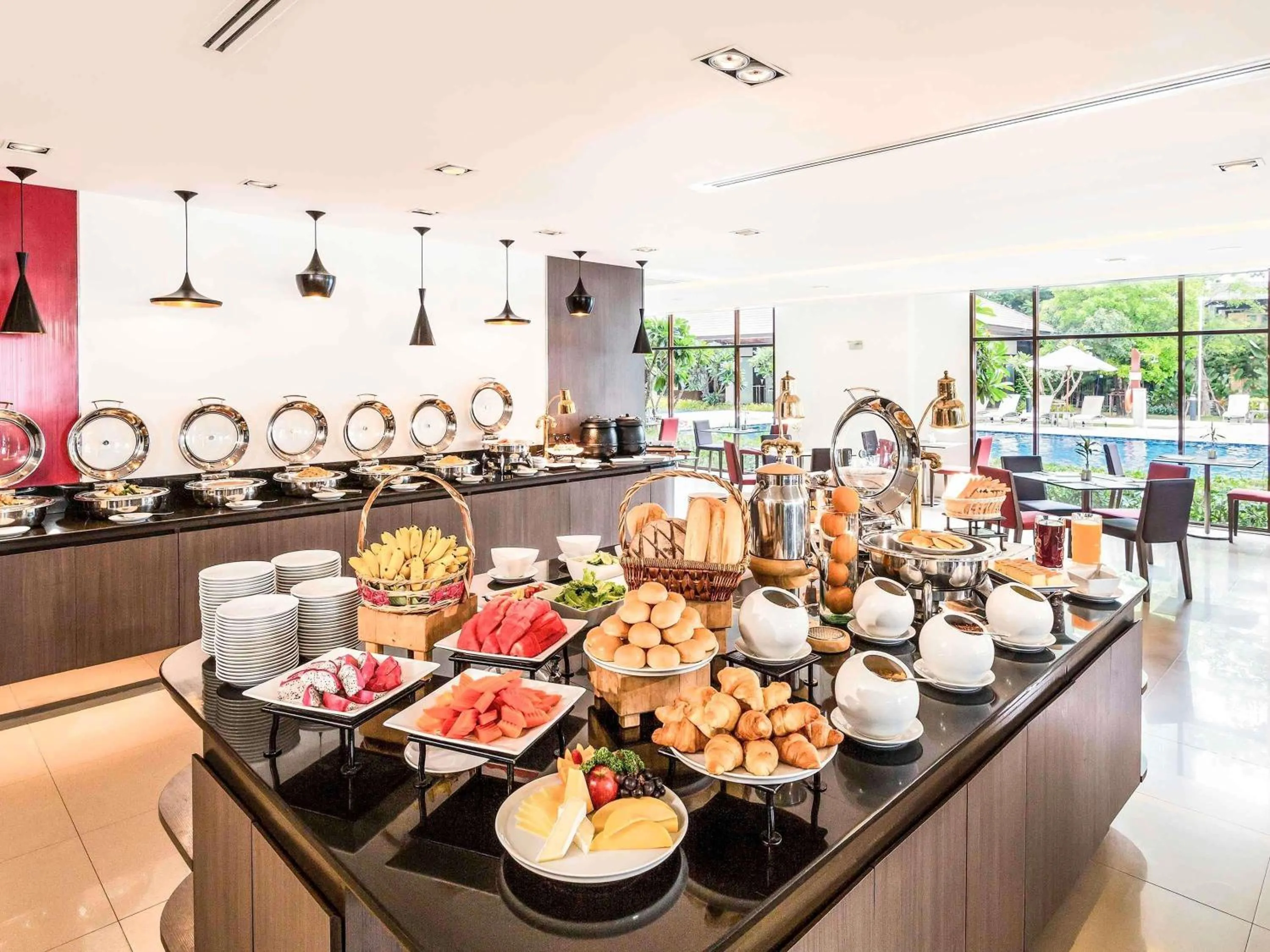 Restaurant/places to eat in Ibis Bangkok Riverside