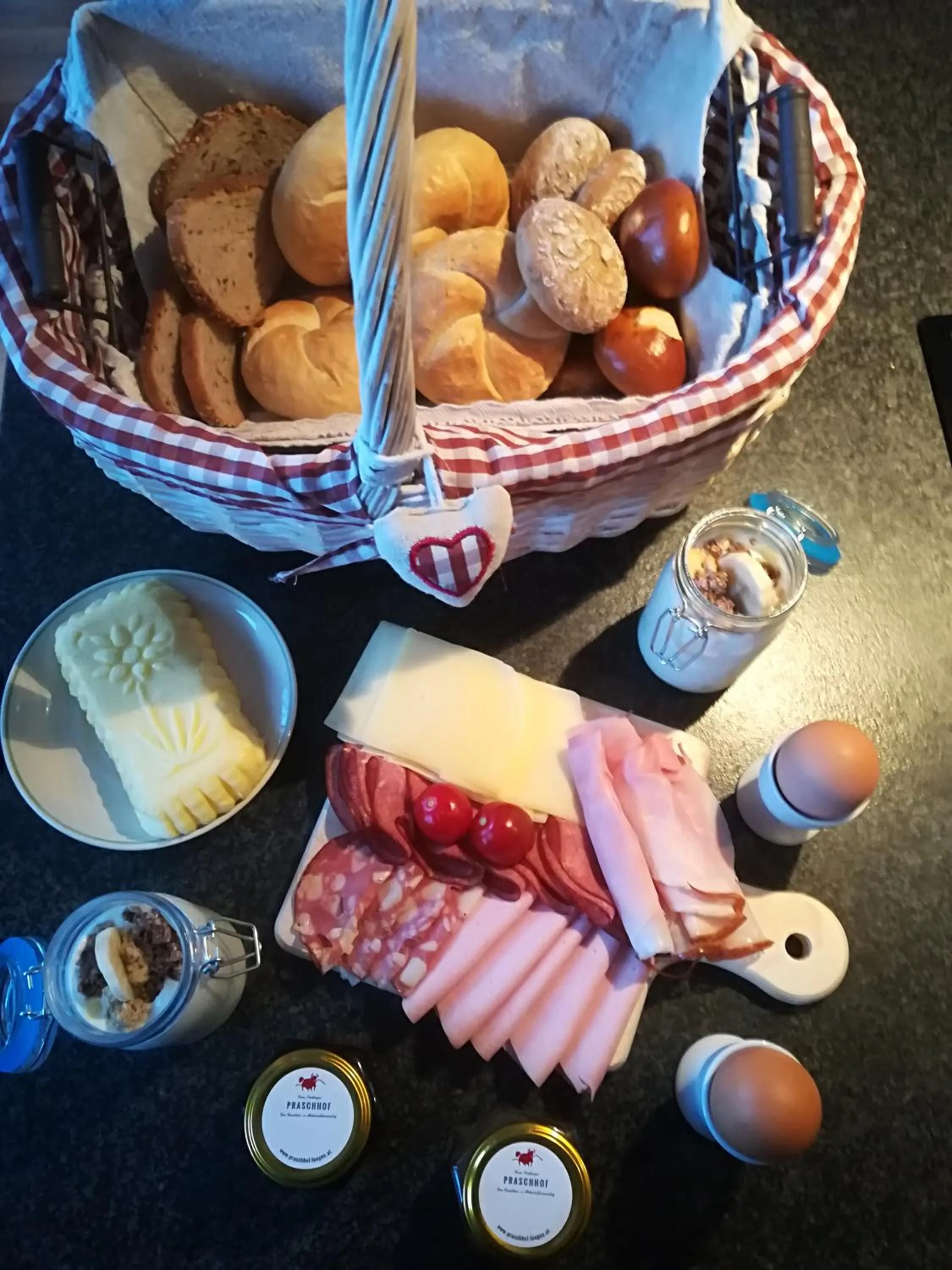 Breakfast in Praschhof