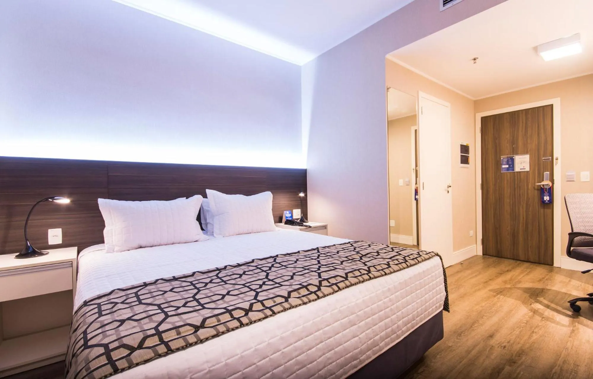 Bedroom, Bed in Transamerica Executive Taboao Morumbi