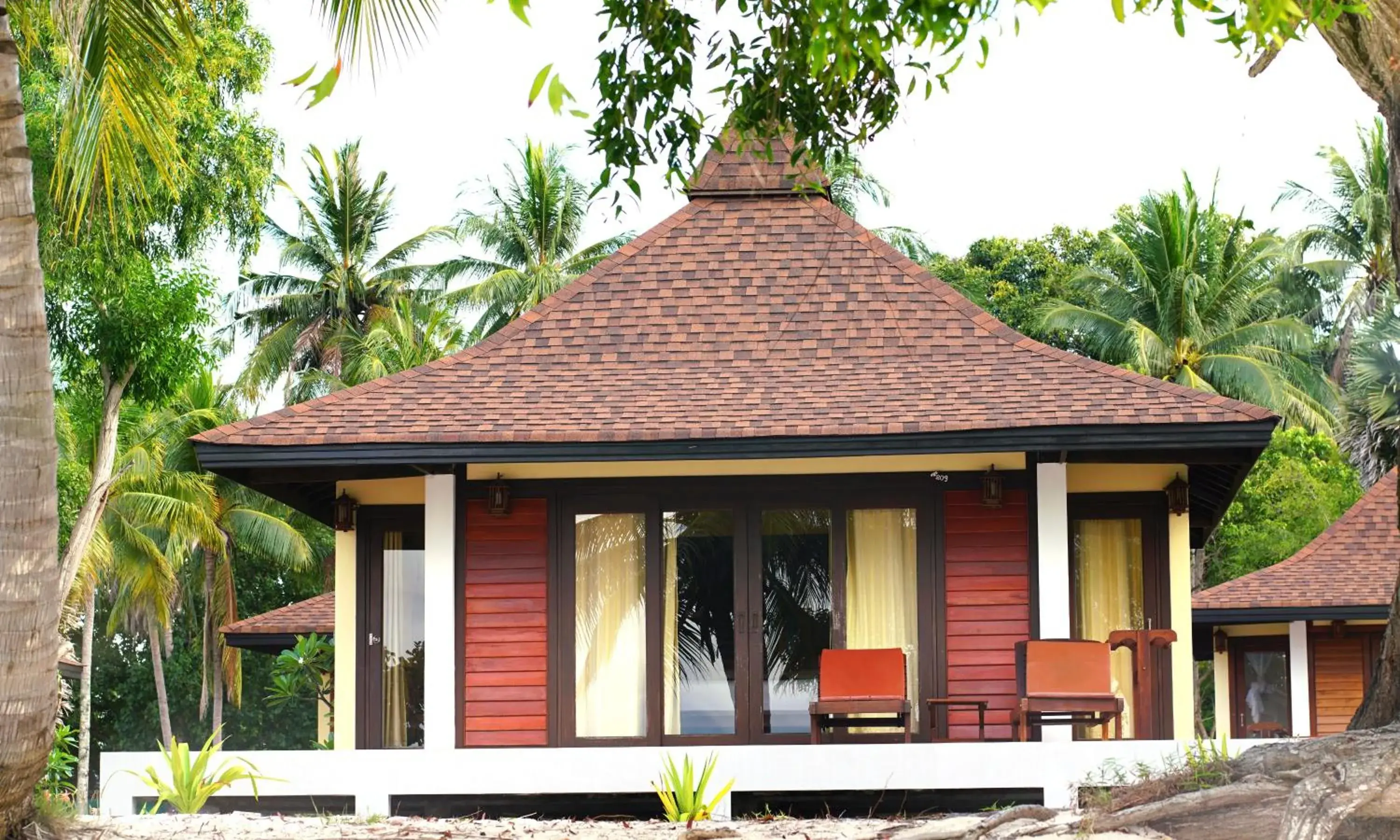 Beachfront Family Villa (1st Row) in Koh Mook Sivalai Beach Resort Beachfront Family Villa (1st Row) in Koh Mook Sivalai Beach Resort