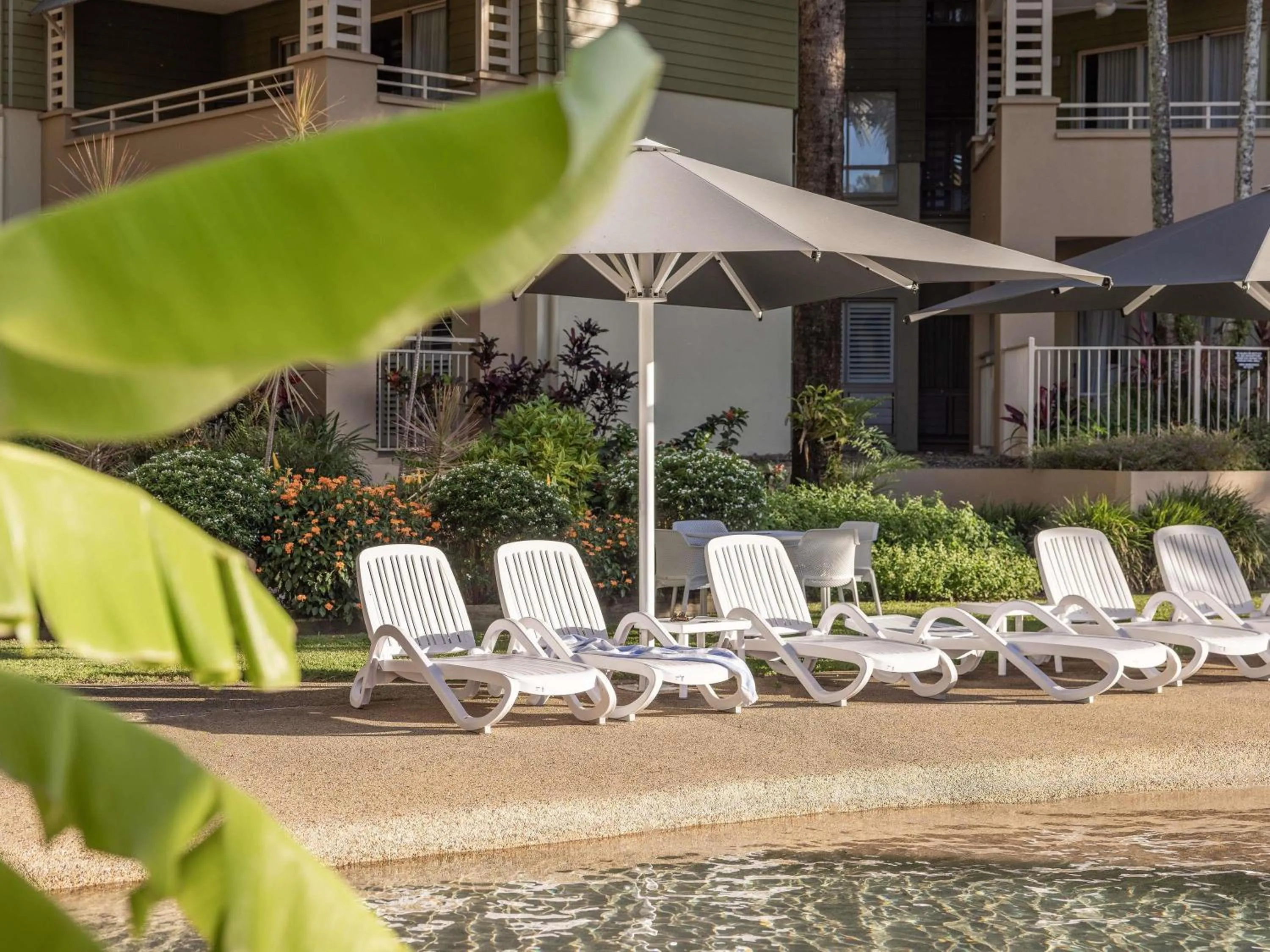 Property building in Mantra Amphora