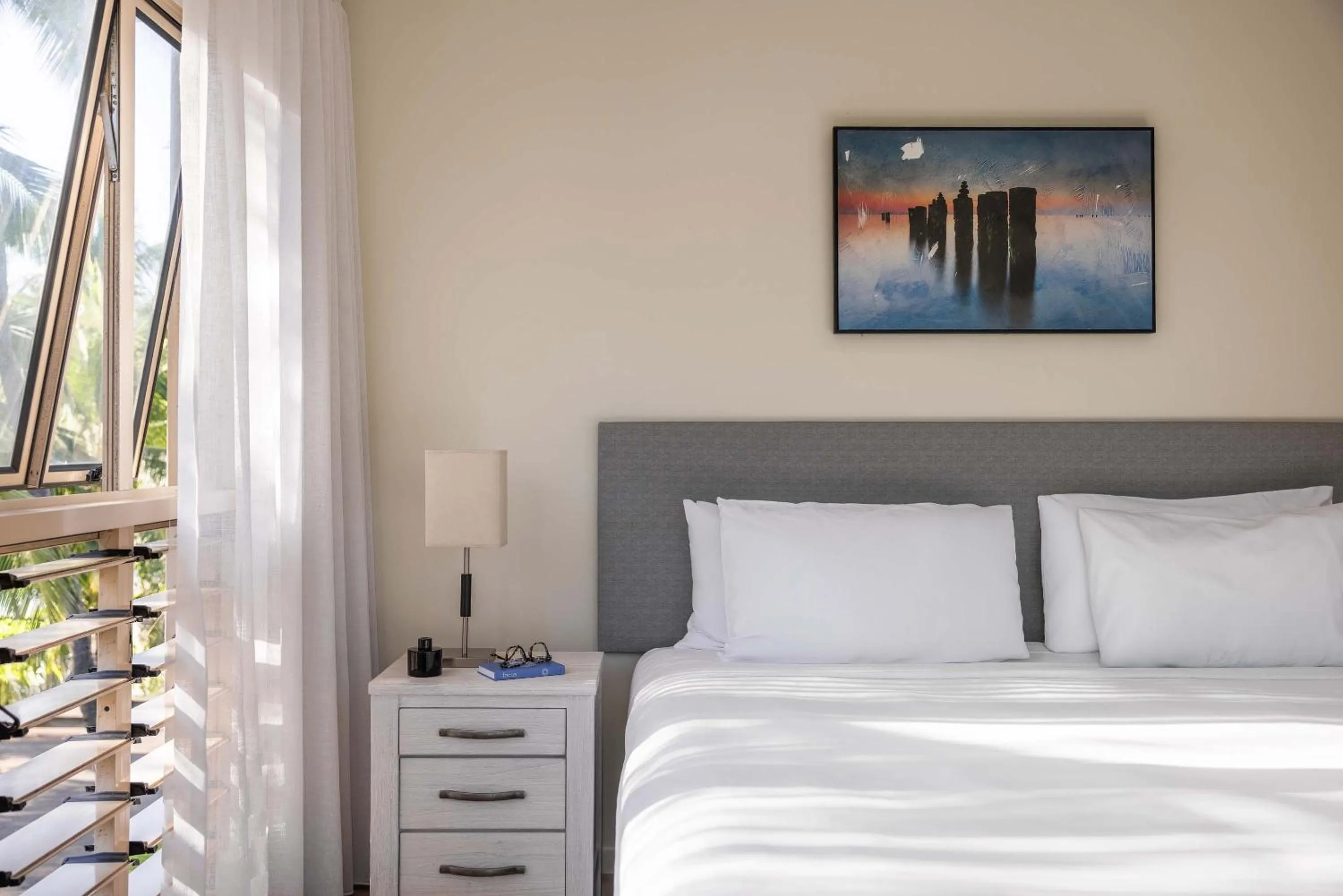 Bedroom, Bed in Mantra Amphora