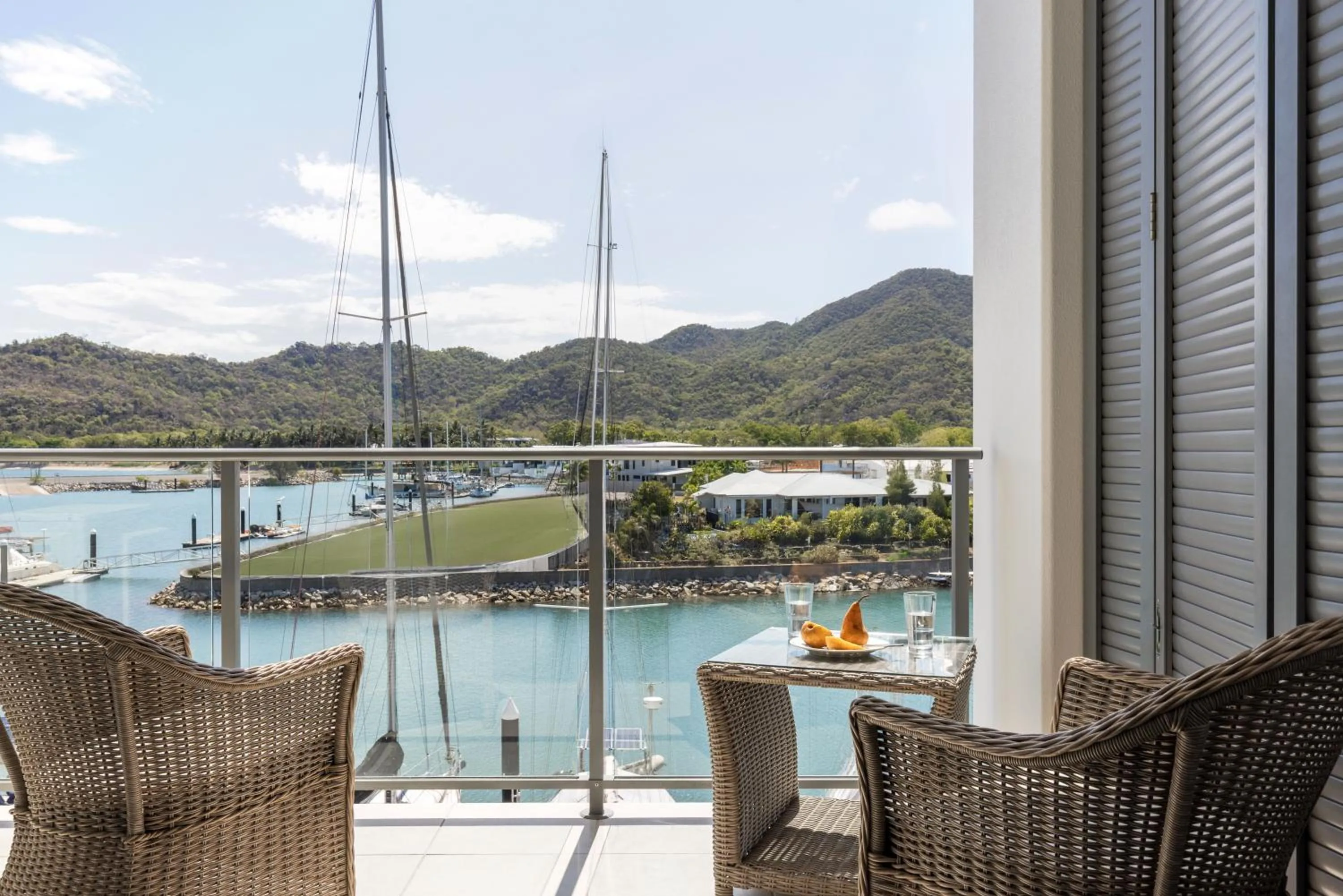 Balcony/Terrace in Peppers Blue on Blue