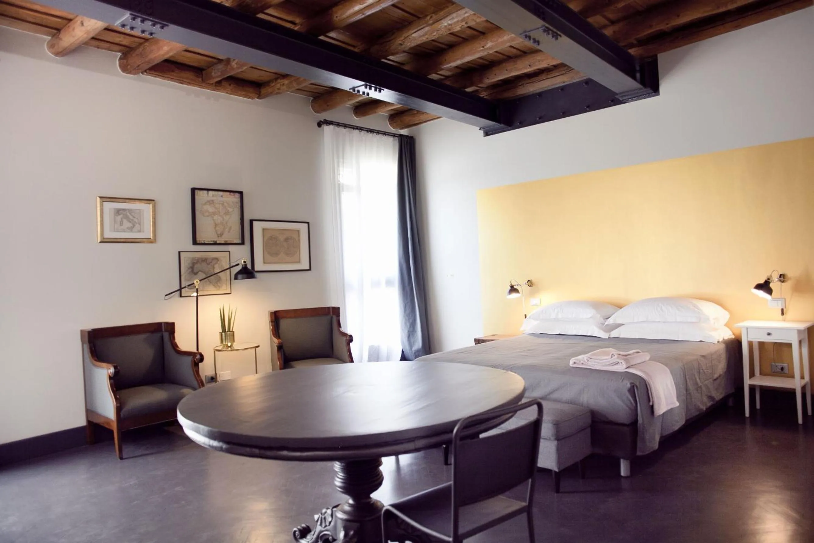 Photo of the whole room, Bed in Pepita Lodge