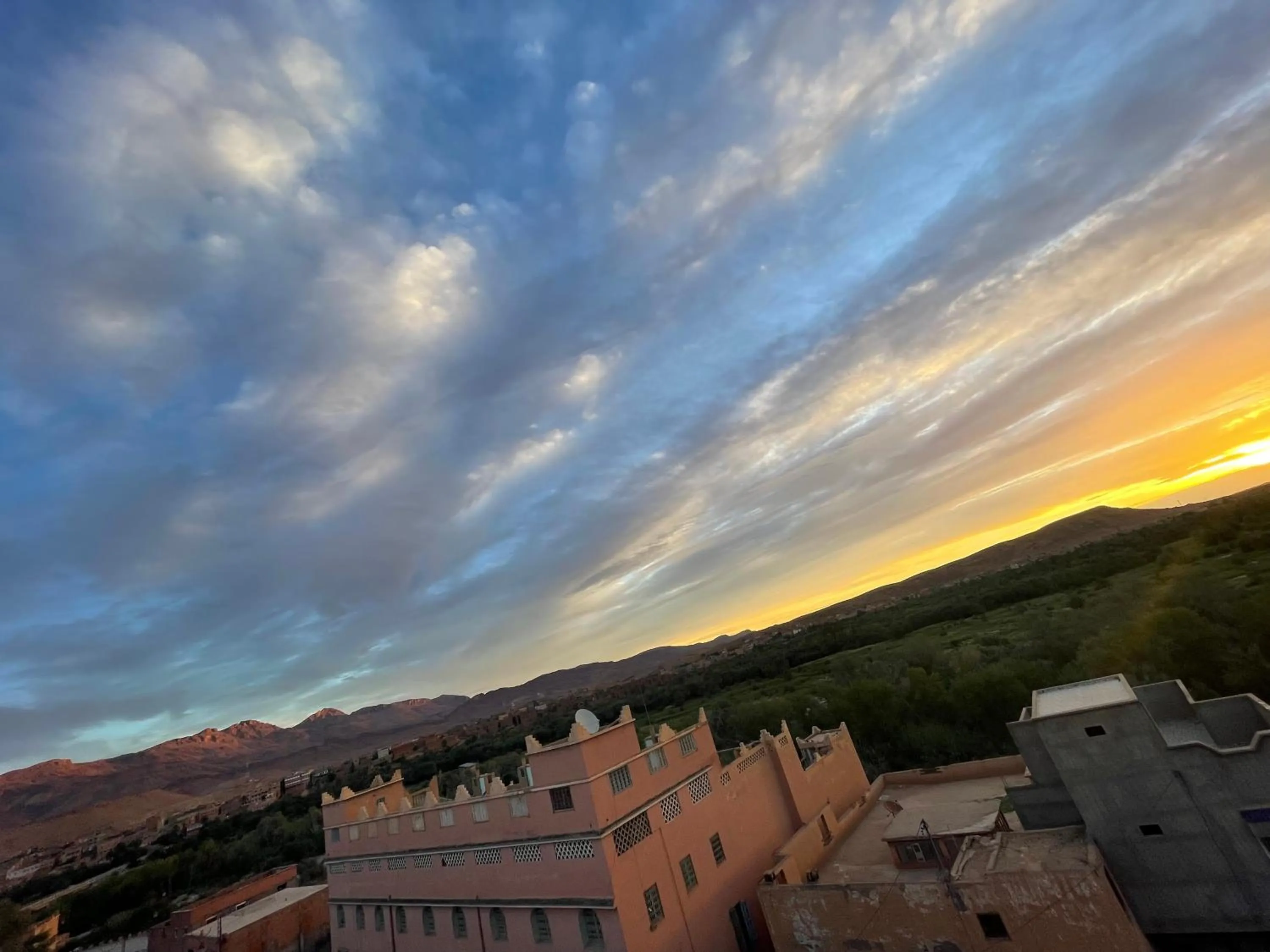 Day in Hotel Restaurant La Kasbah