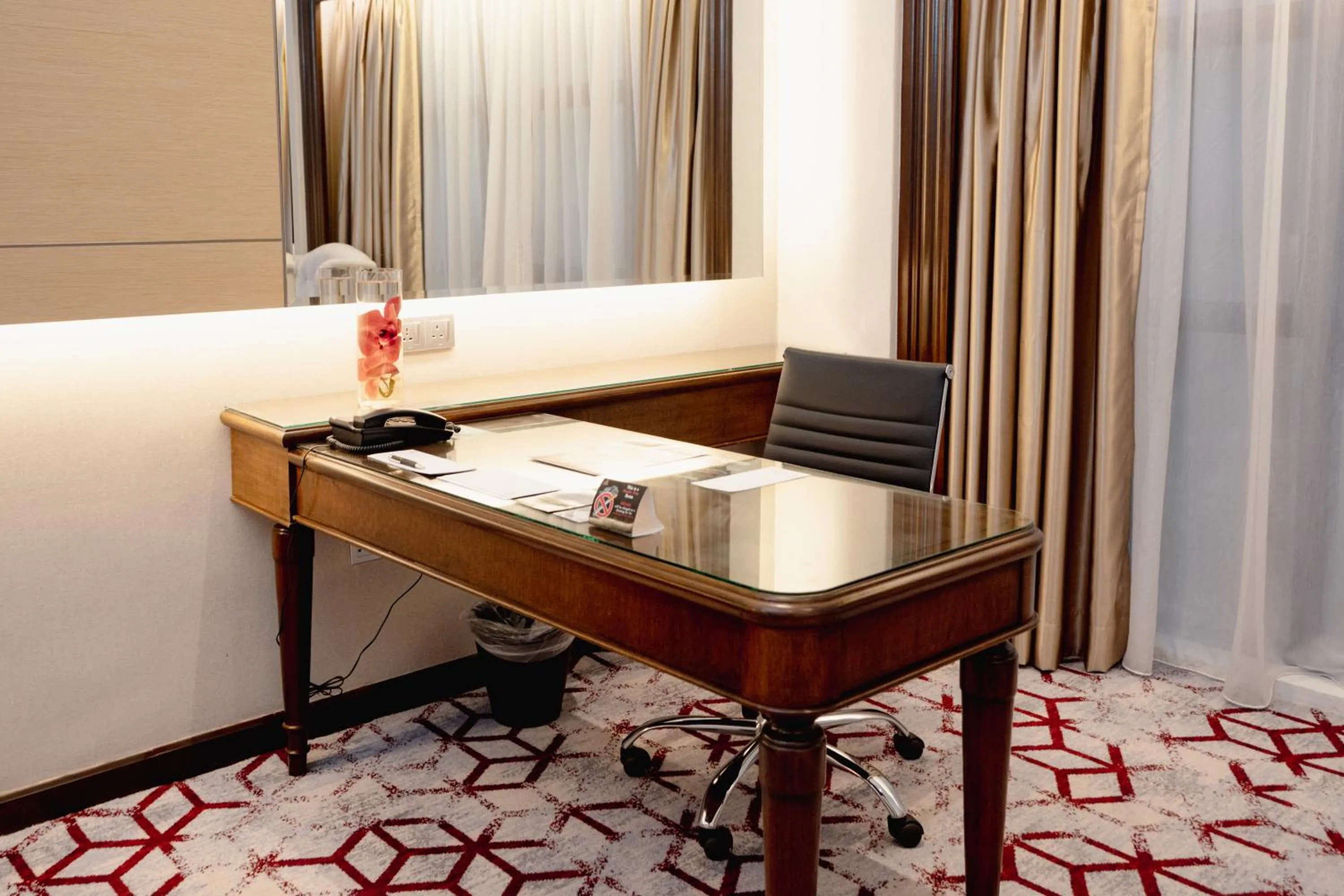 hair dresser in Renai Hotel Kota Bharu