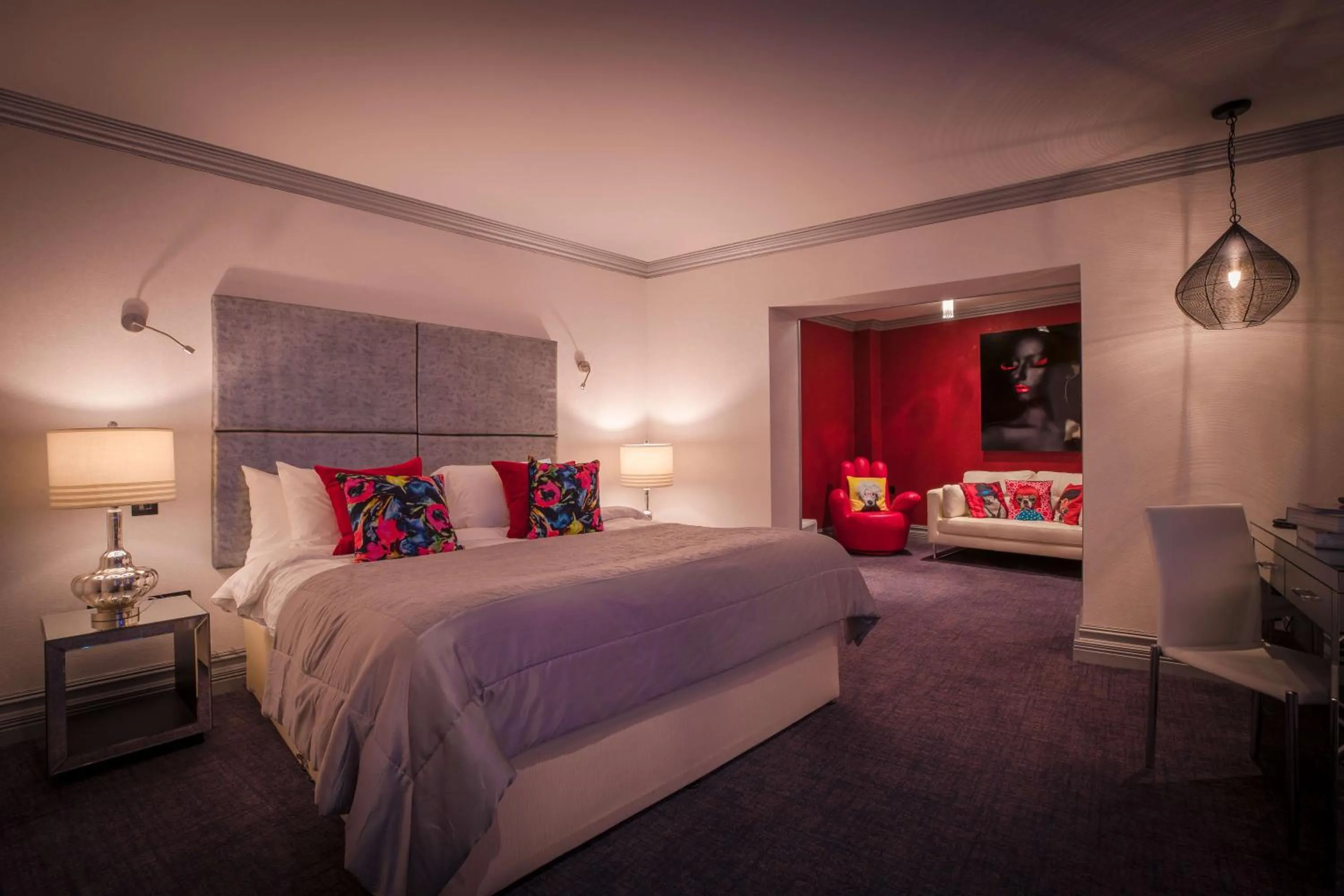 Bedroom in Me & Mrs Jones