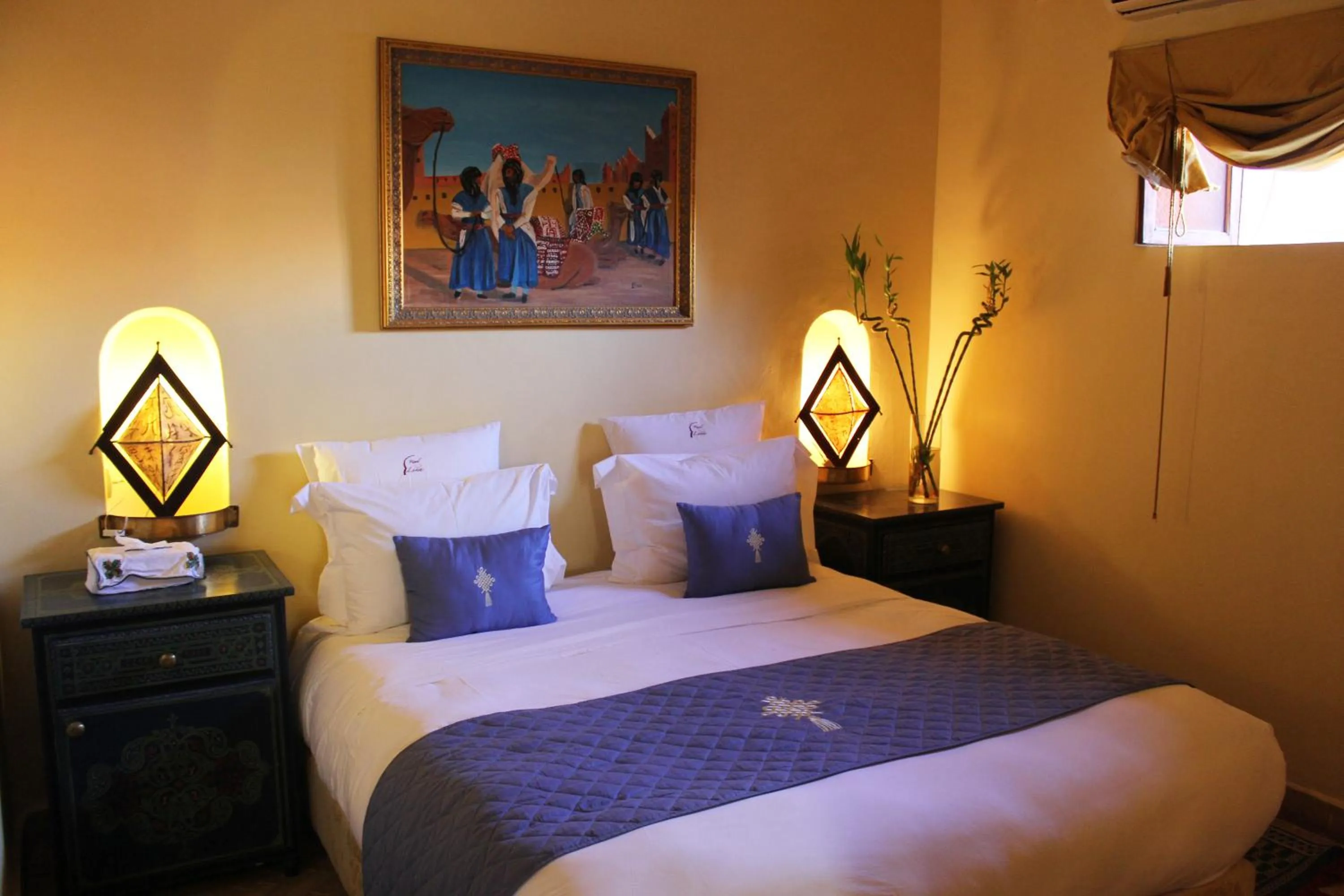 Bed in Riad Léna & Spa