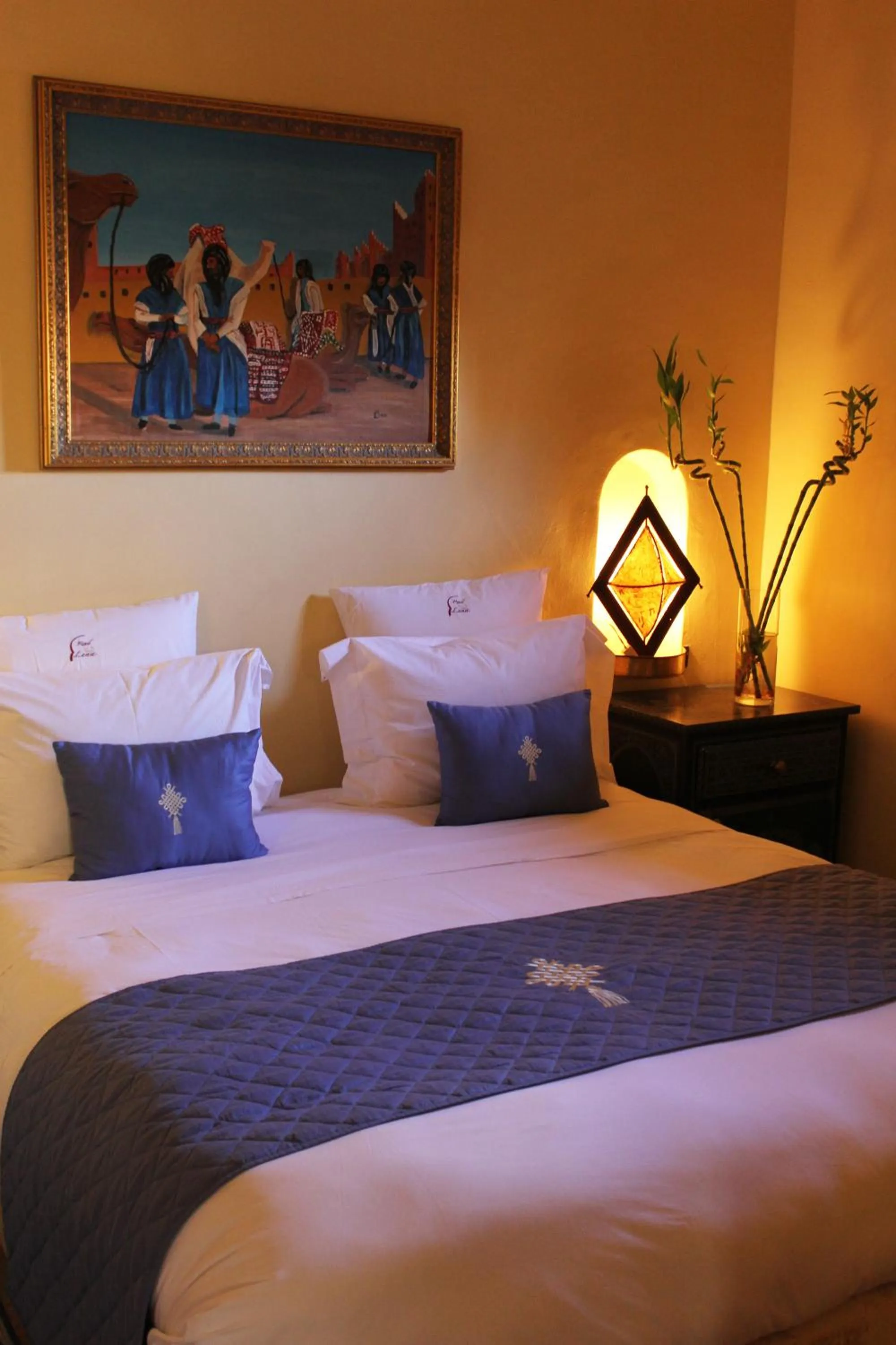 Bed in Riad Léna & Spa