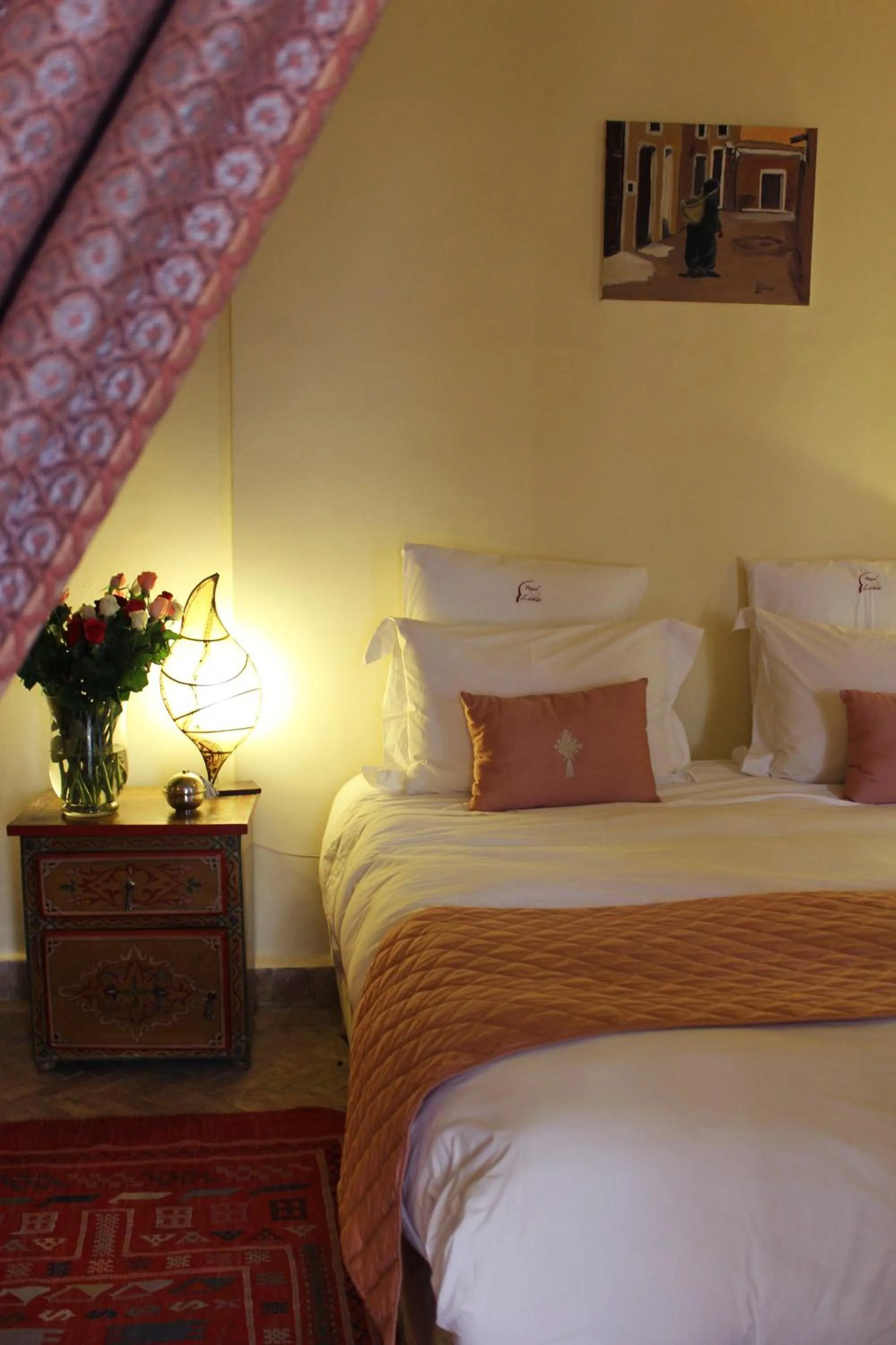 Bed in Riad Léna & Spa