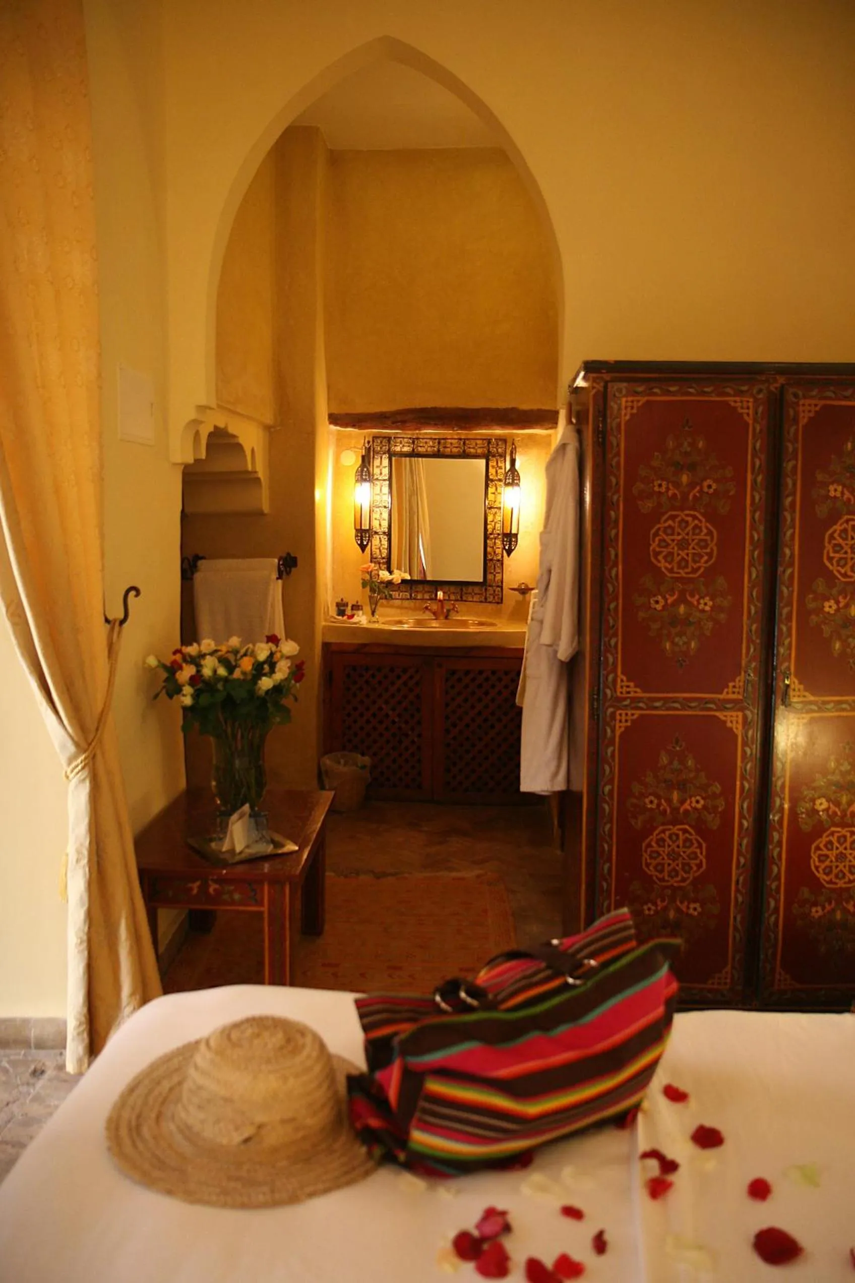 Bathroom in Riad Léna & Spa
