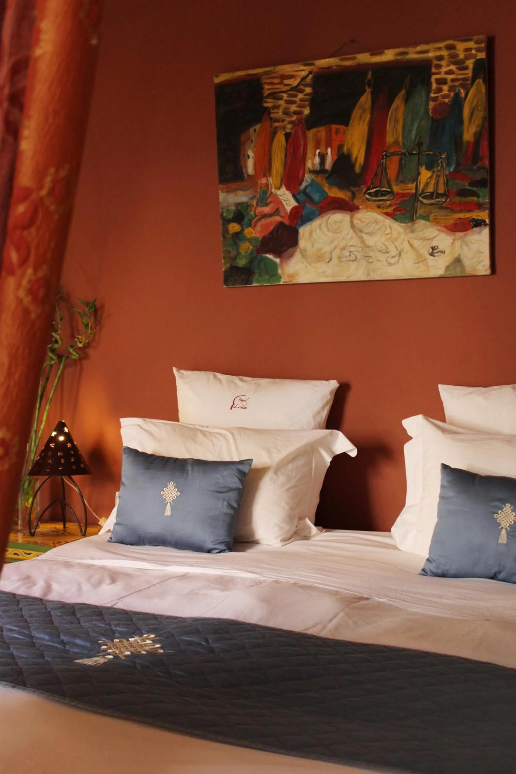 Bed in Riad Léna & Spa