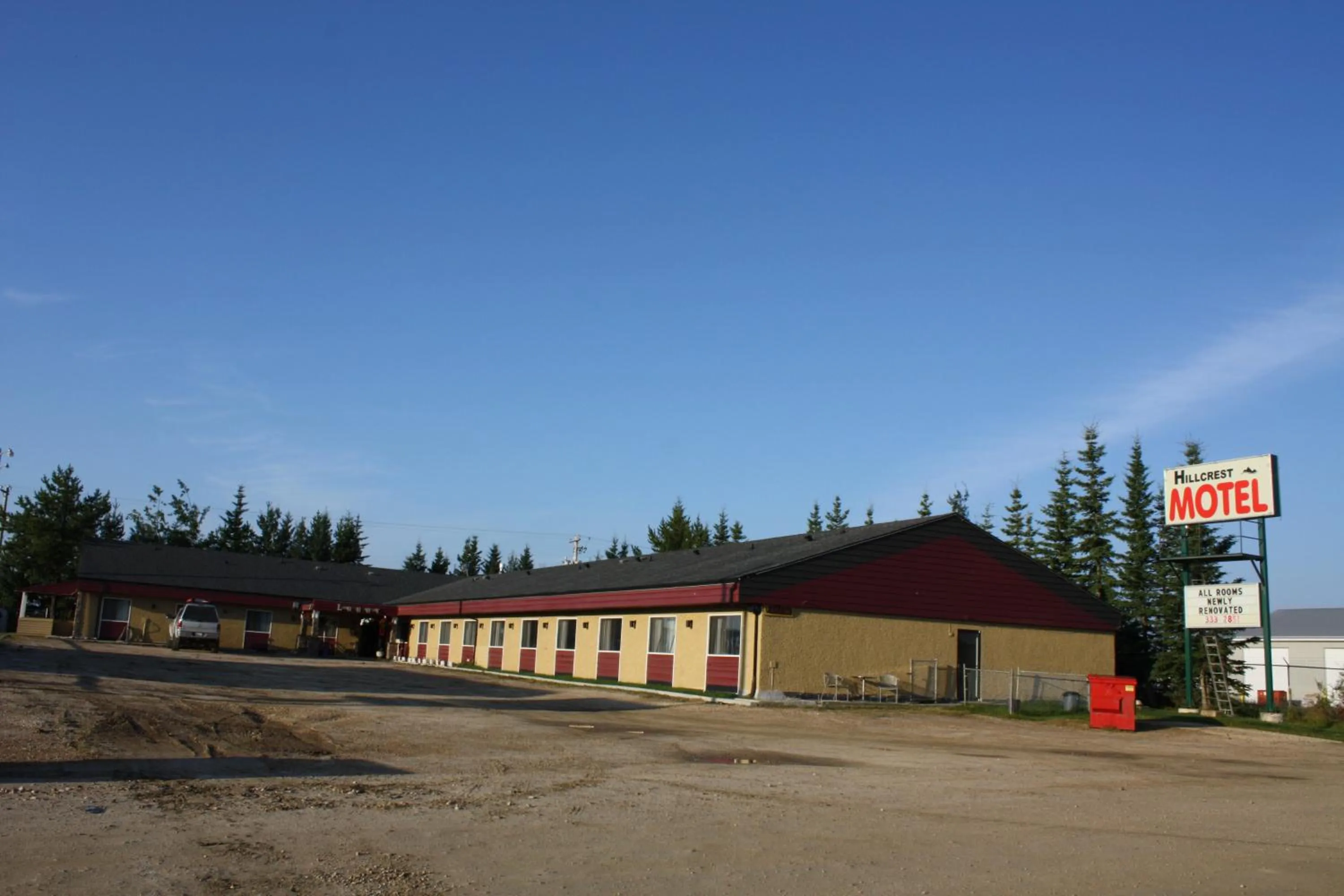 Facade/entrance in Hillcrest Motel