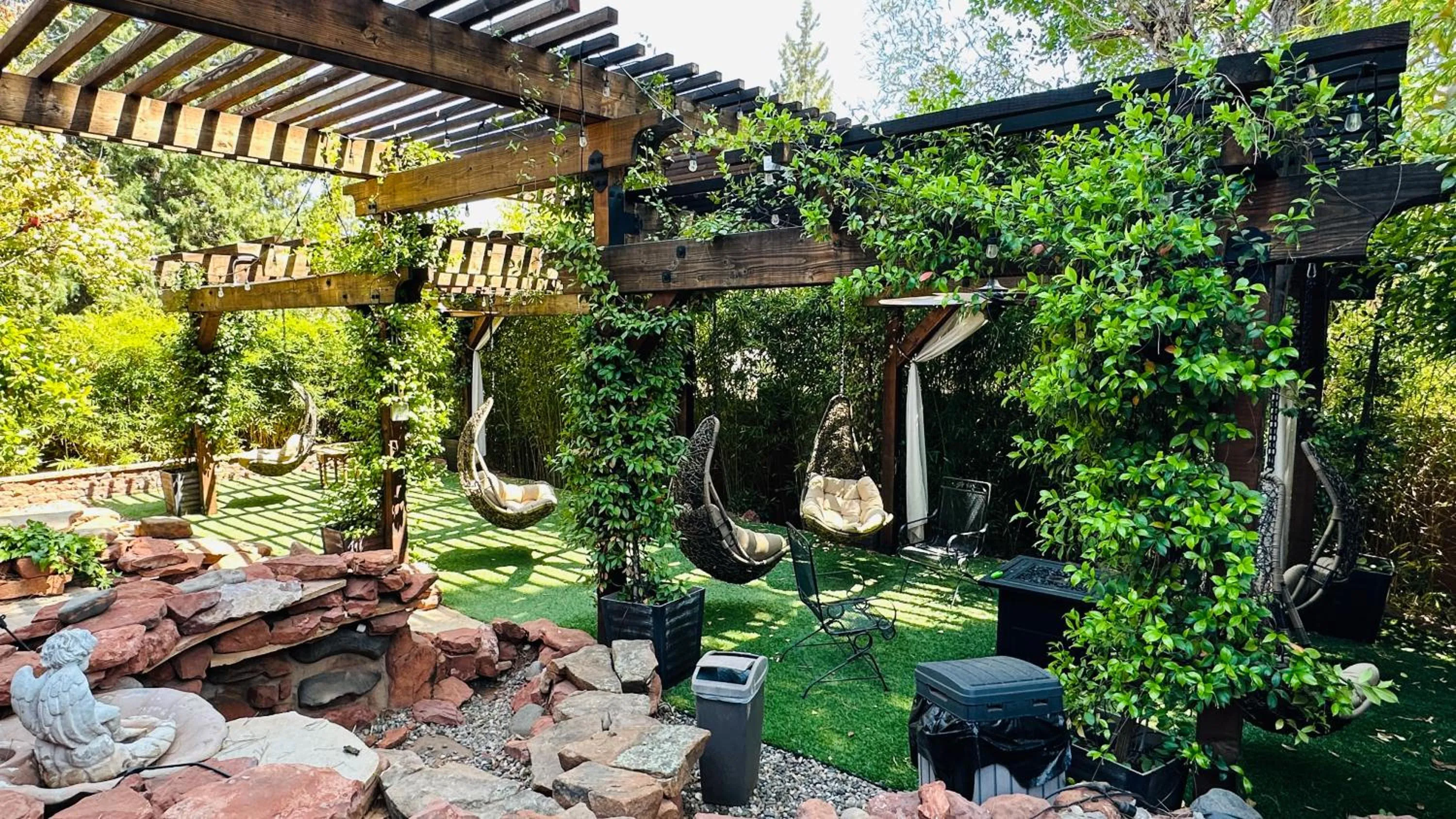 Lantern Light Inn - Romantic Getaway