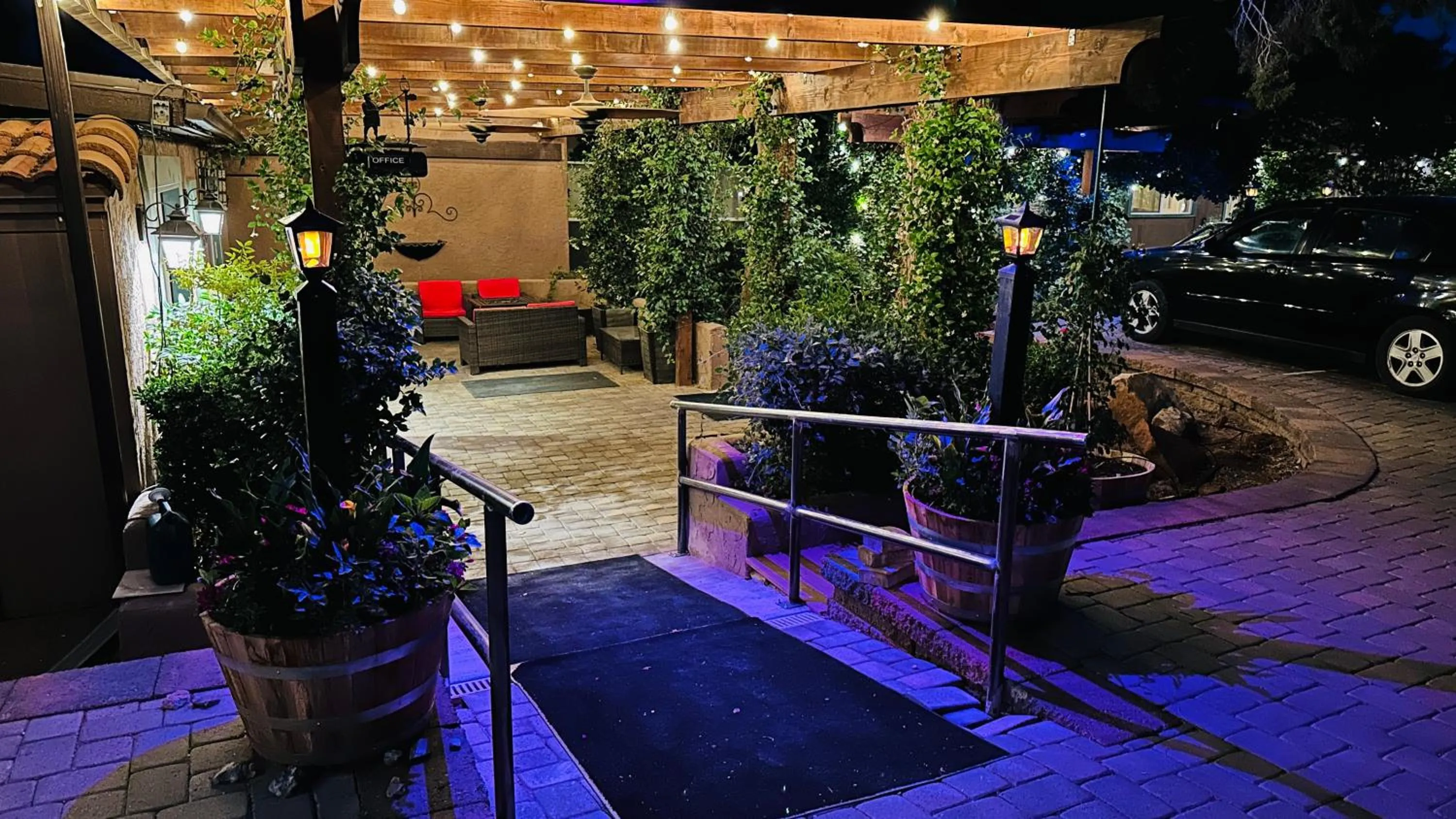 Lantern Light Inn - Romantic Getaway