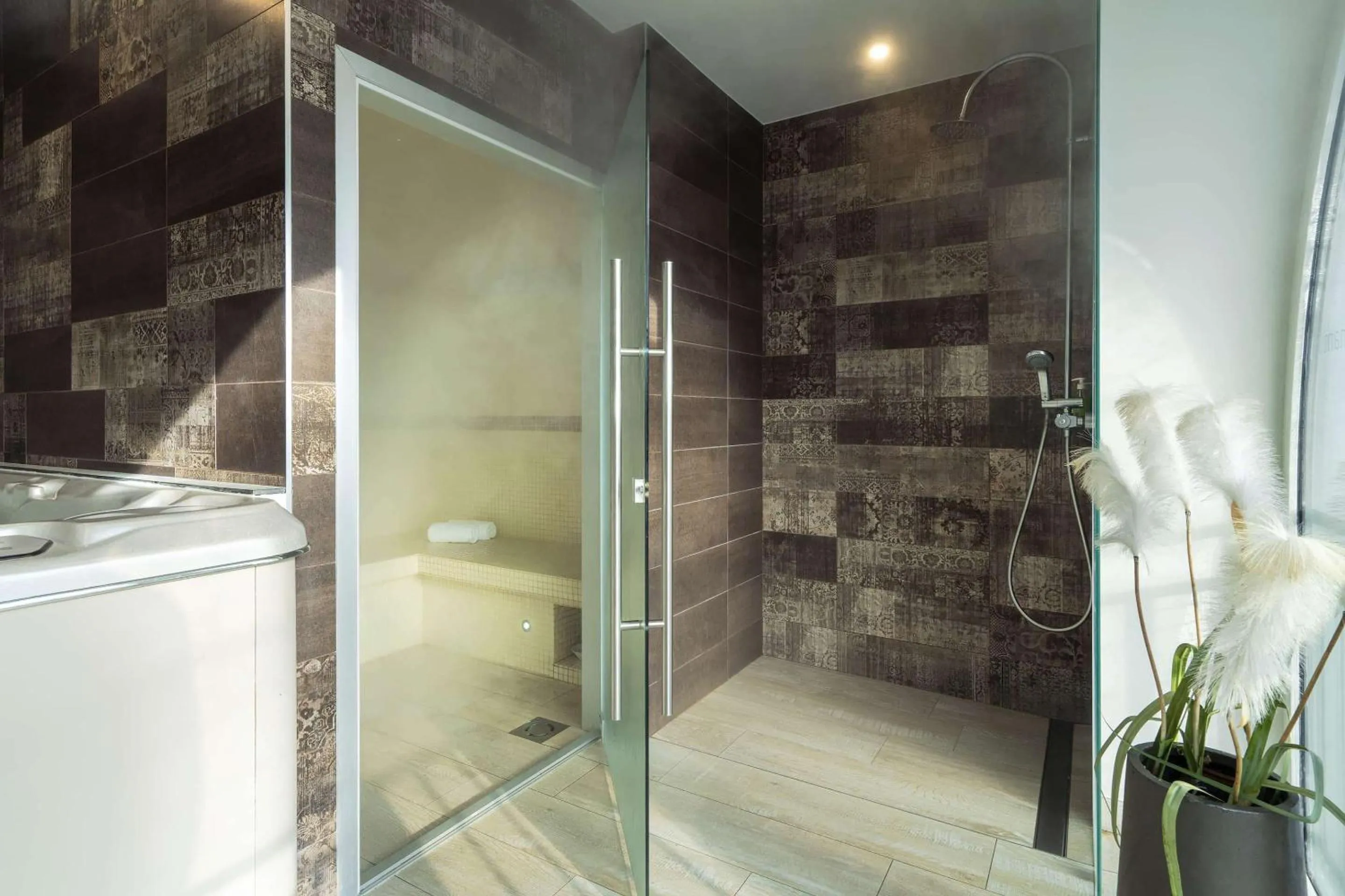 Spa and wellness centre/facilities in Best Western Plus Villa Saint Antoine Hotel & Spa