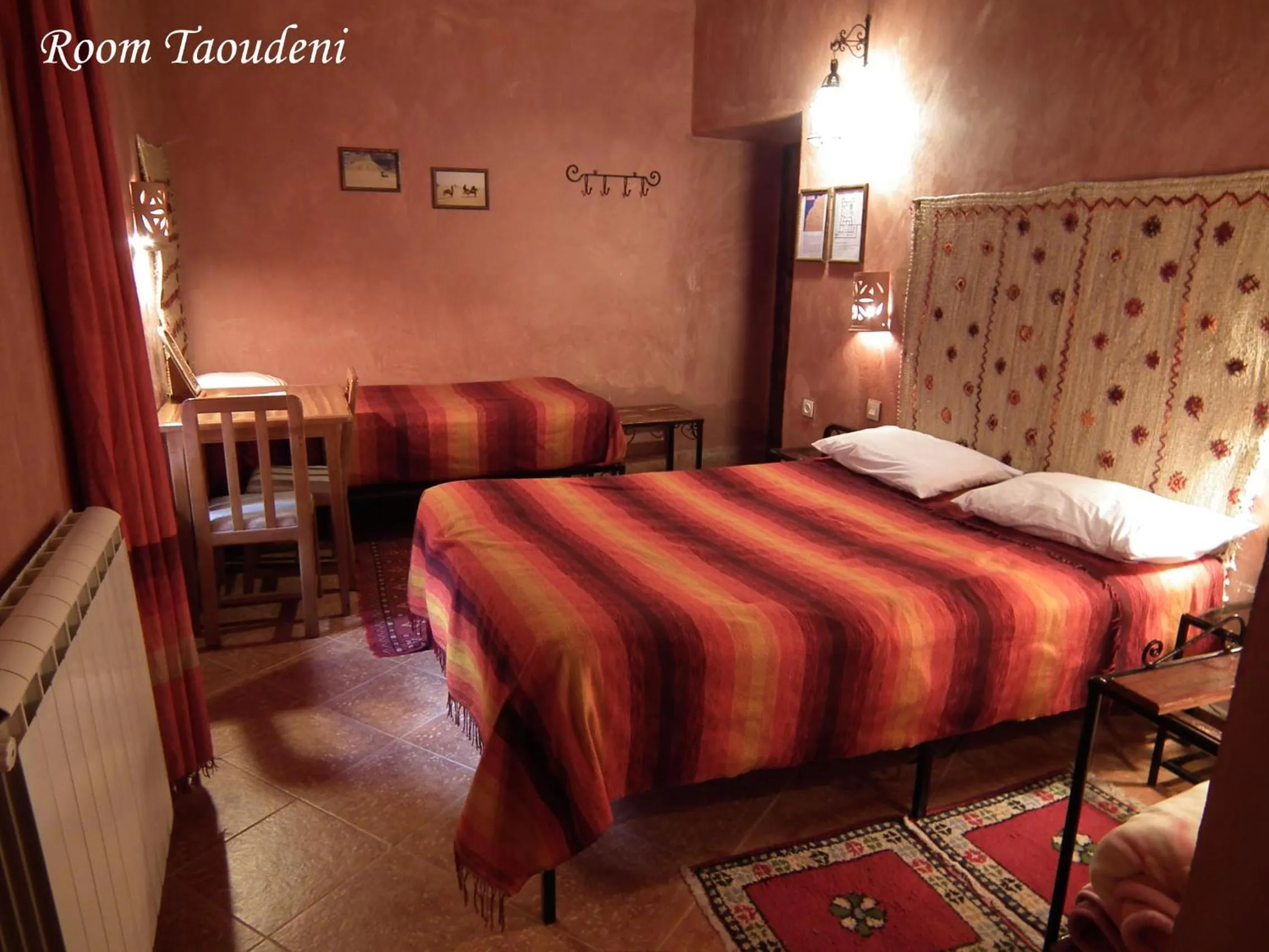 Bed in Hotel Tomboctou