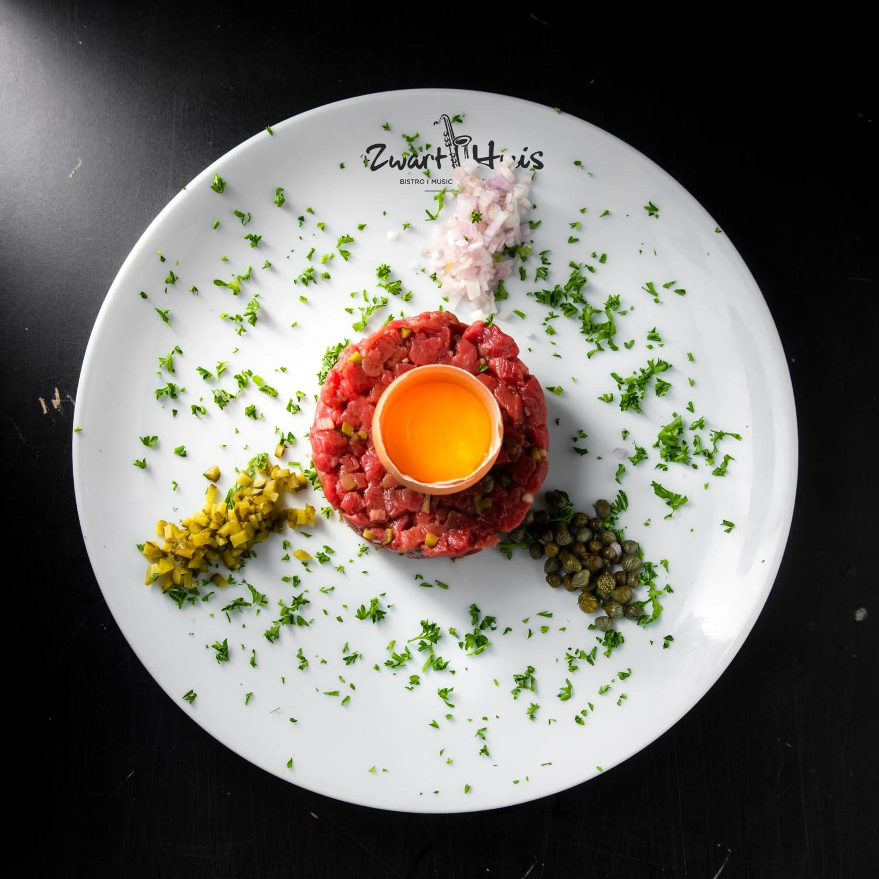 Restaurant/places to eat in Hotel Cavalier