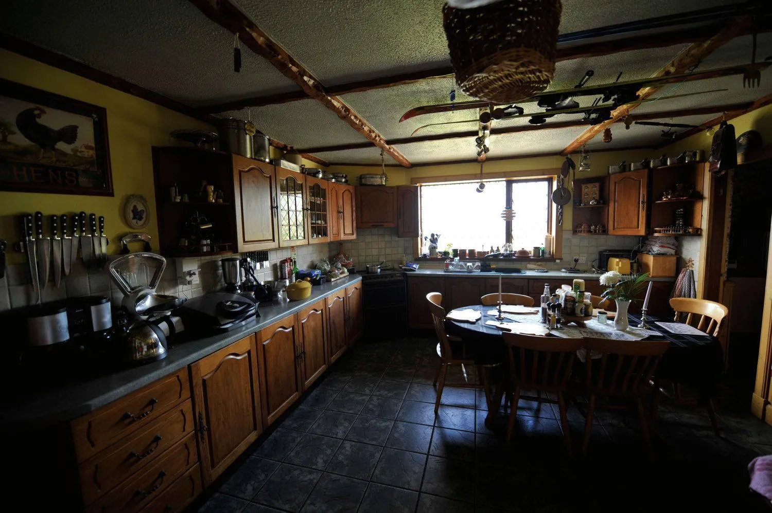 Kitchen or kitchenette in Sandwick Bay Guest House