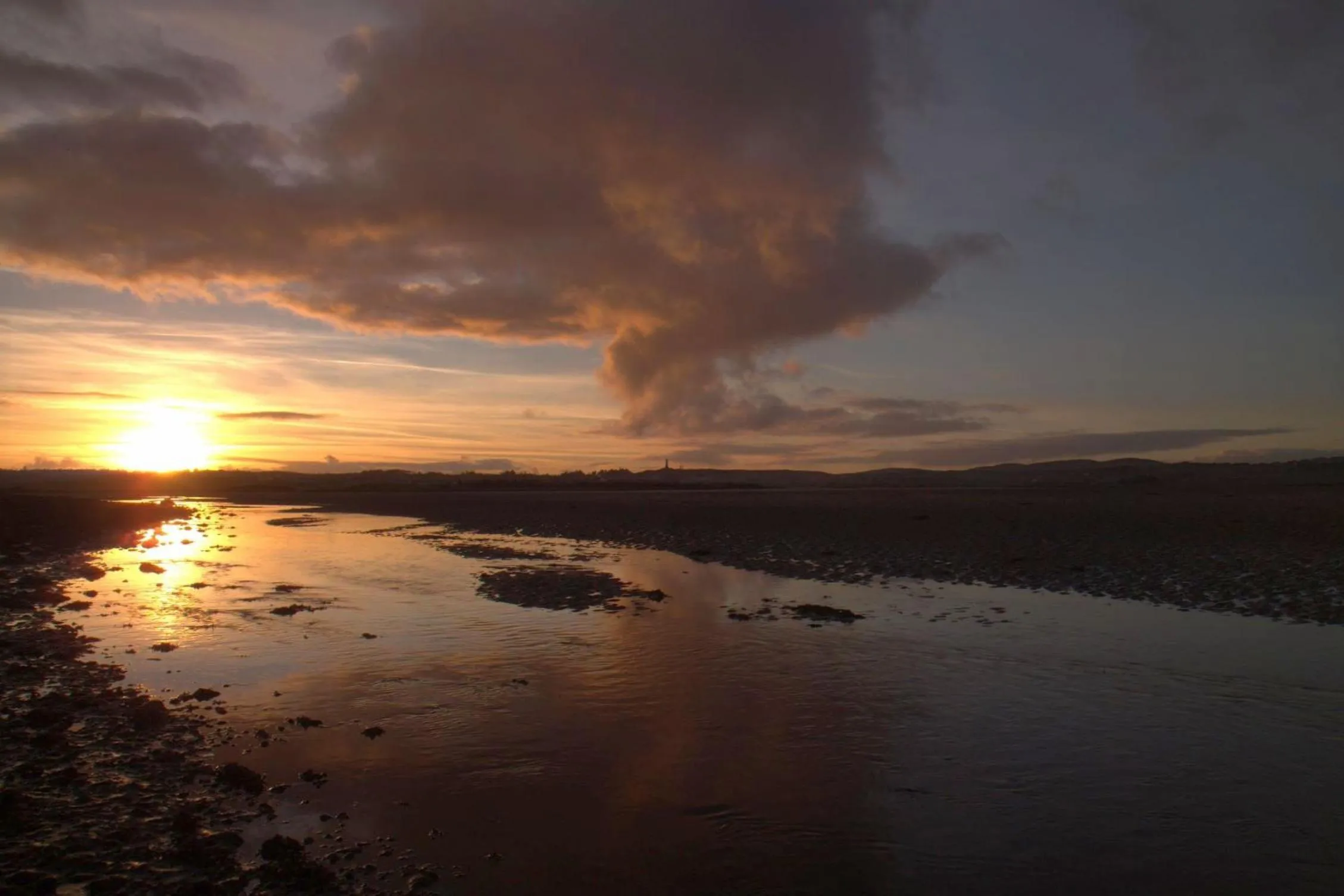 Natural landscape in Sandwick Bay Guest House
