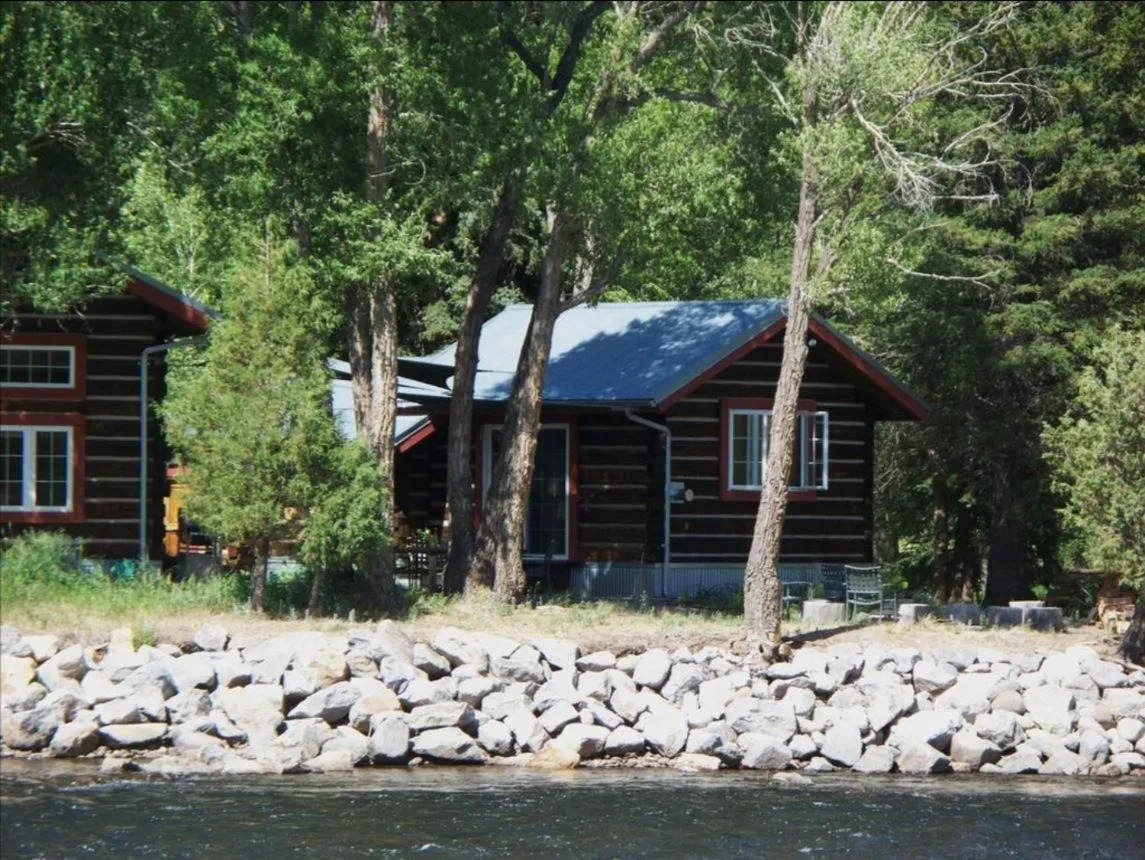 Riverside Meadows Cabins