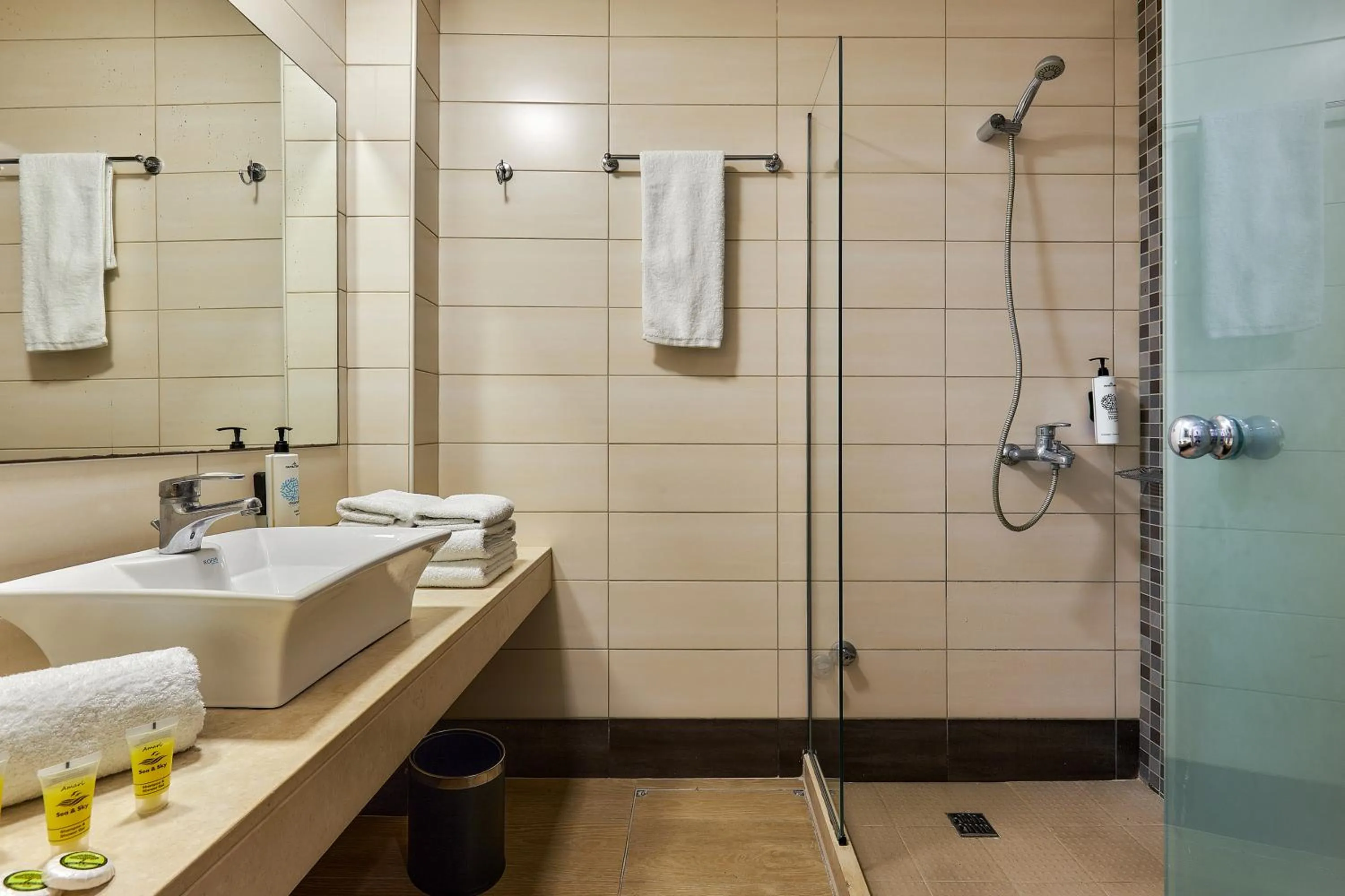 Shower in Dionisos Hotel