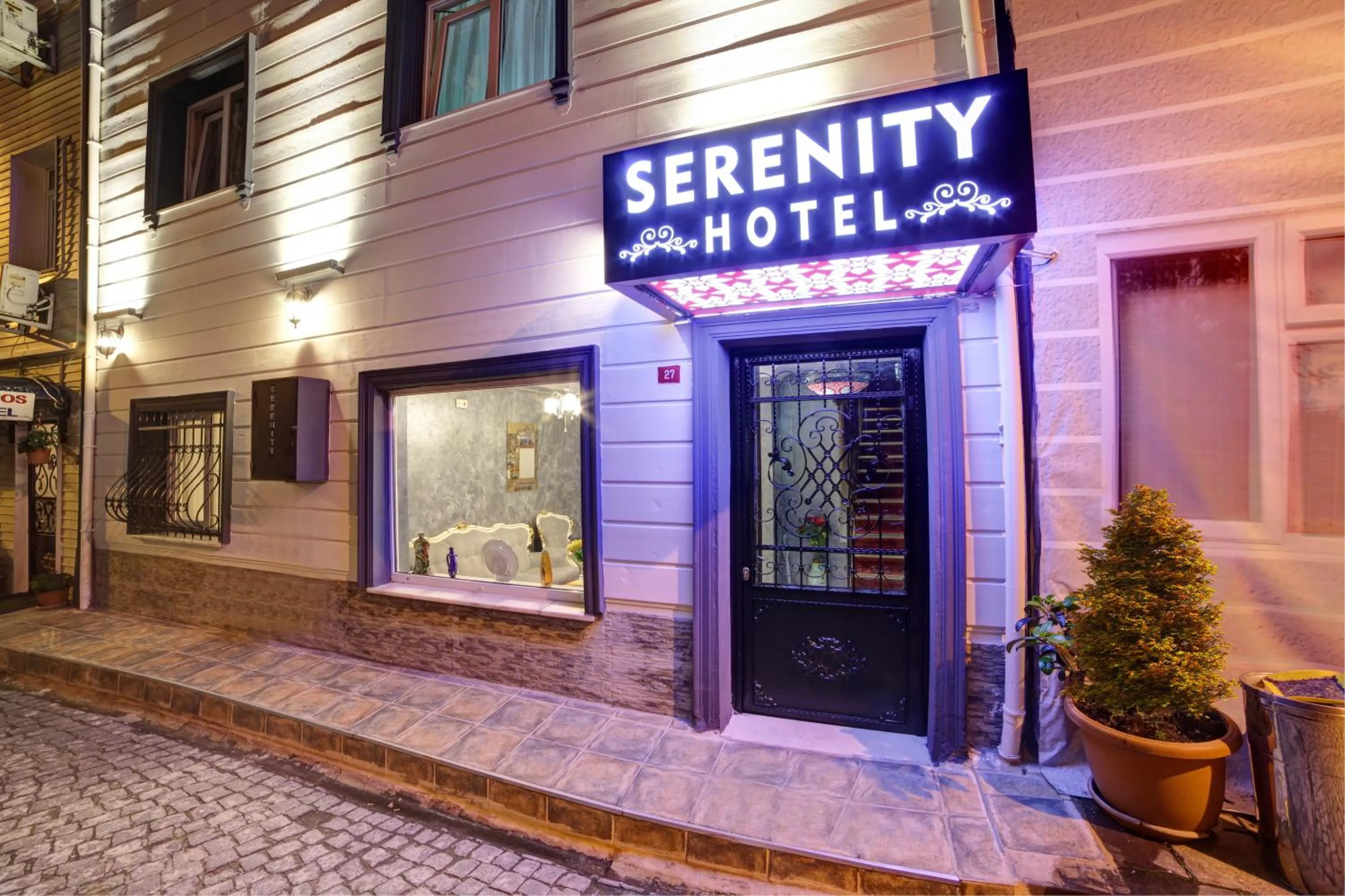 Facade/entrance in Serenity Boutique Hotel Istanbul