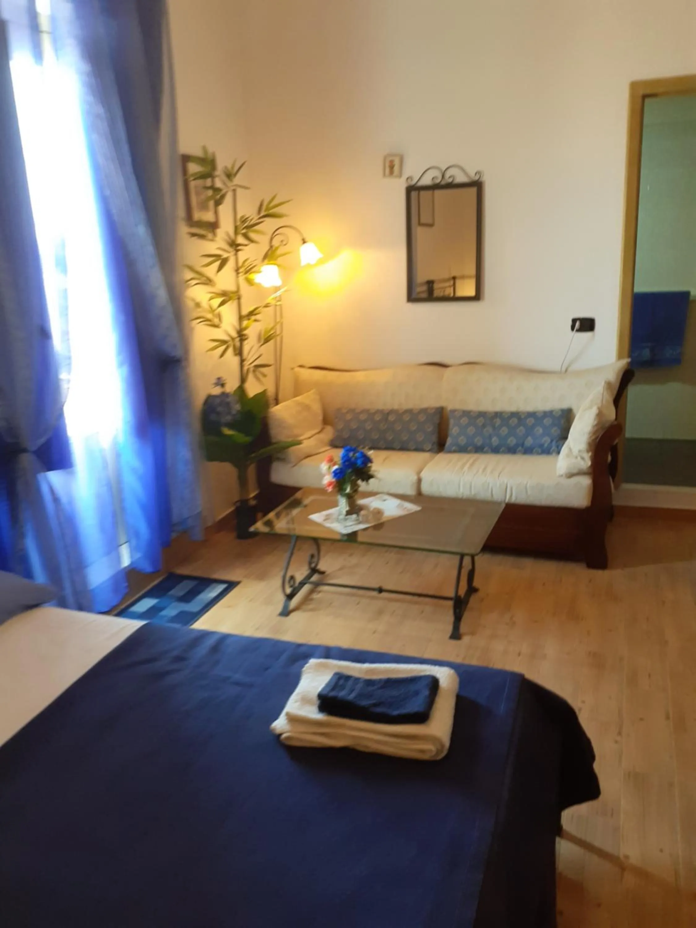 Photo of the whole room in B&B MISTRAL di Lizzio Salvatore