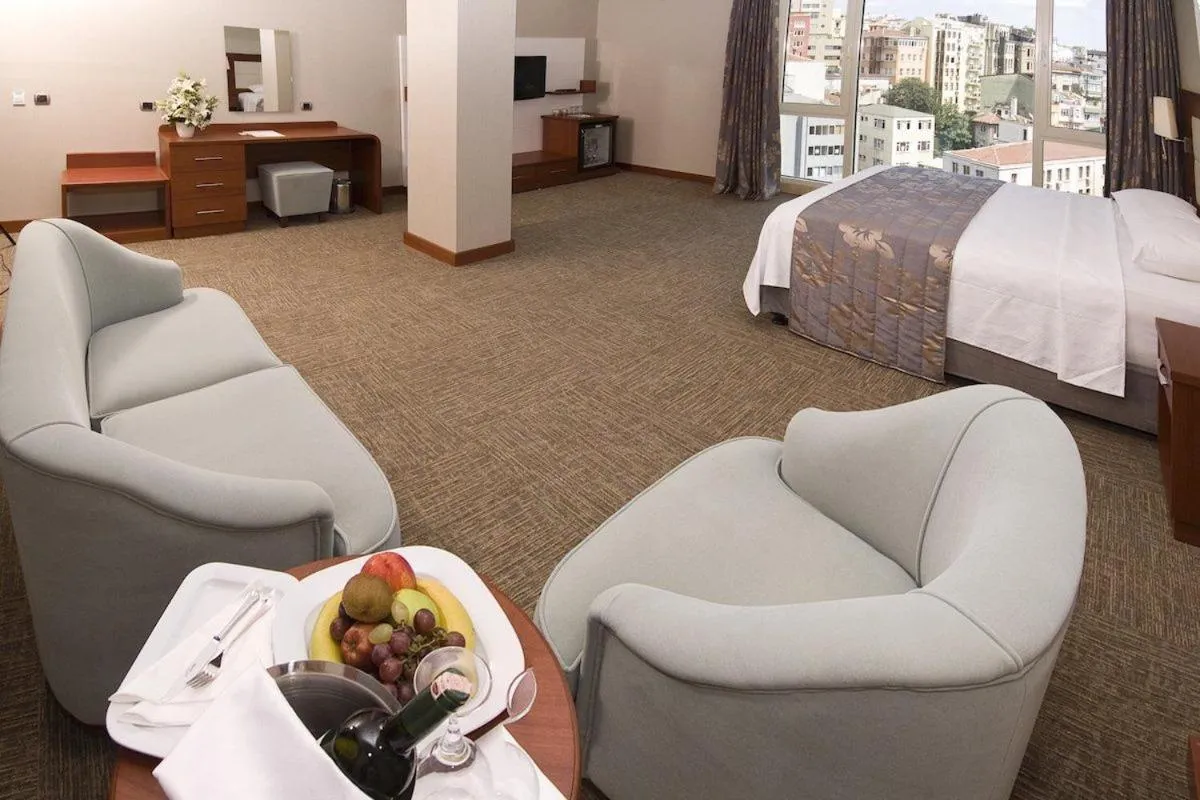 Bed in Innpera Hotel