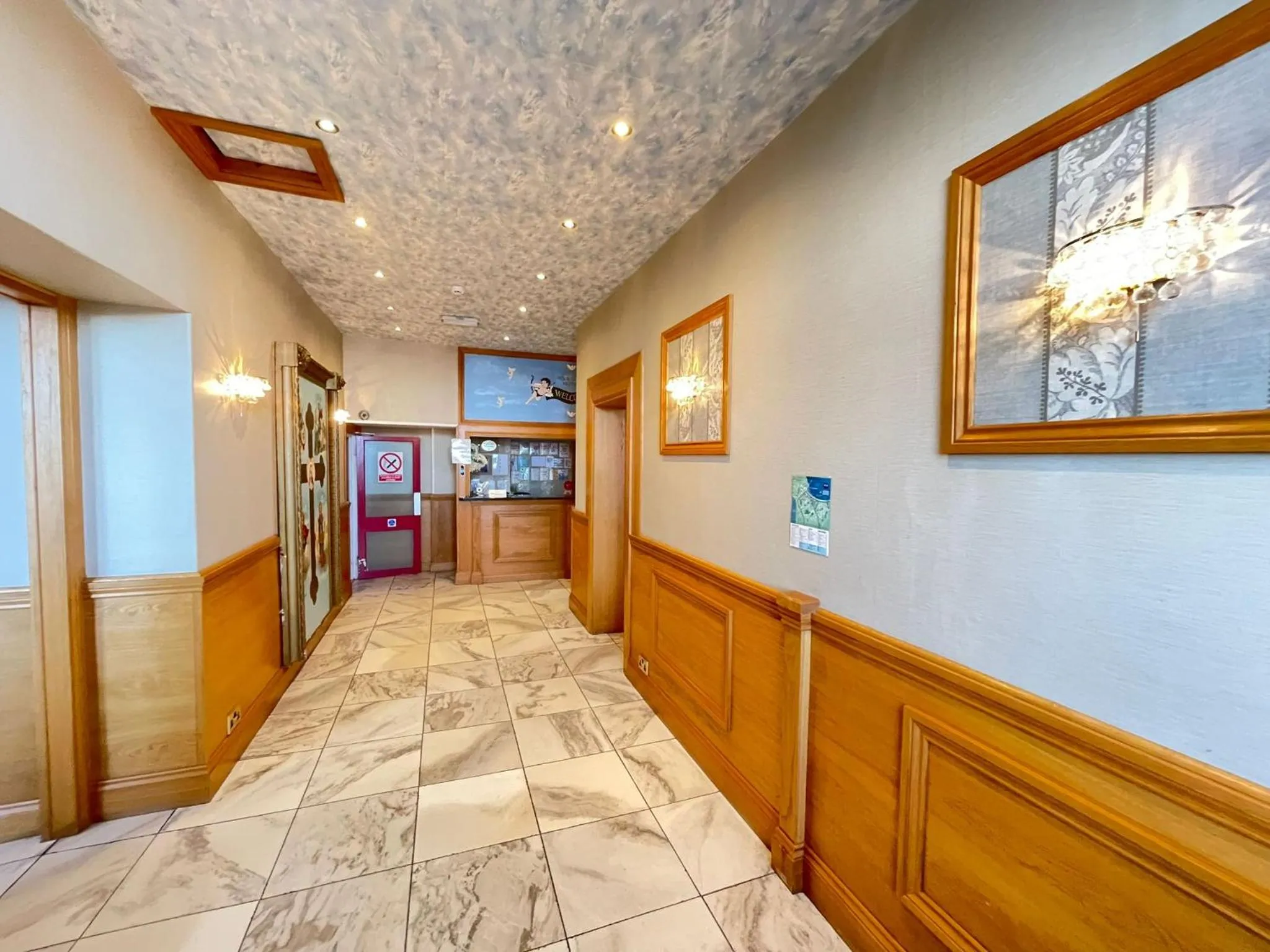 Lobby or reception in Four Saints Brig Y Don Hotel