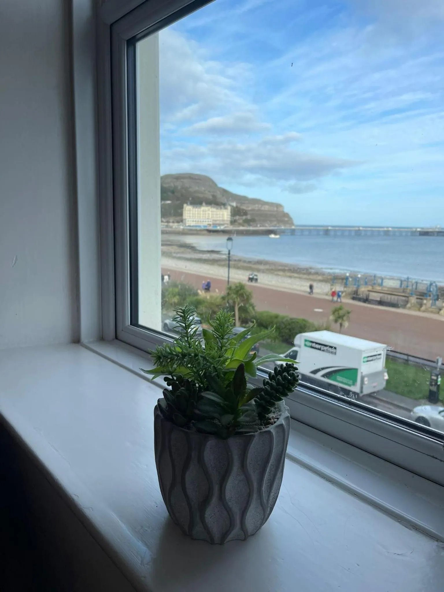 Sea view in Four Saints Brig Y Don Hotel