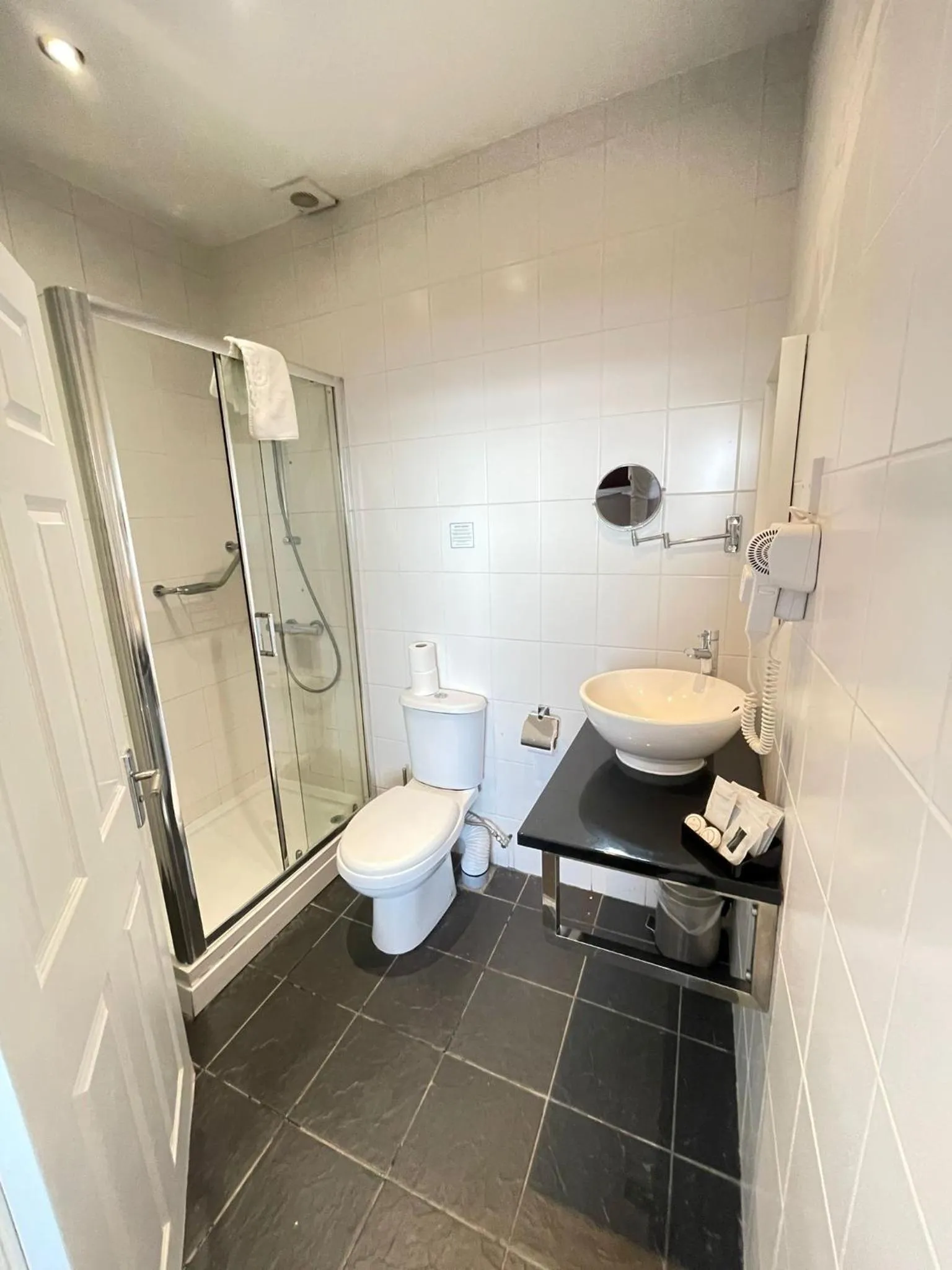 Bathroom in Four Saints Brig Y Don Hotel