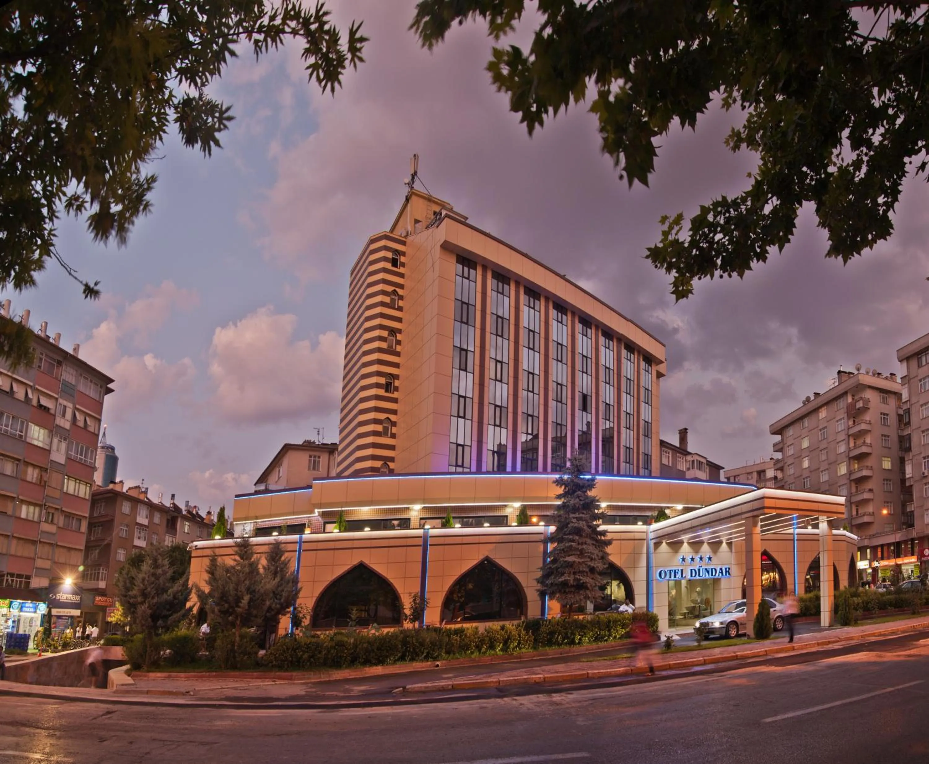 Facade/entrance in Dündar Hotel