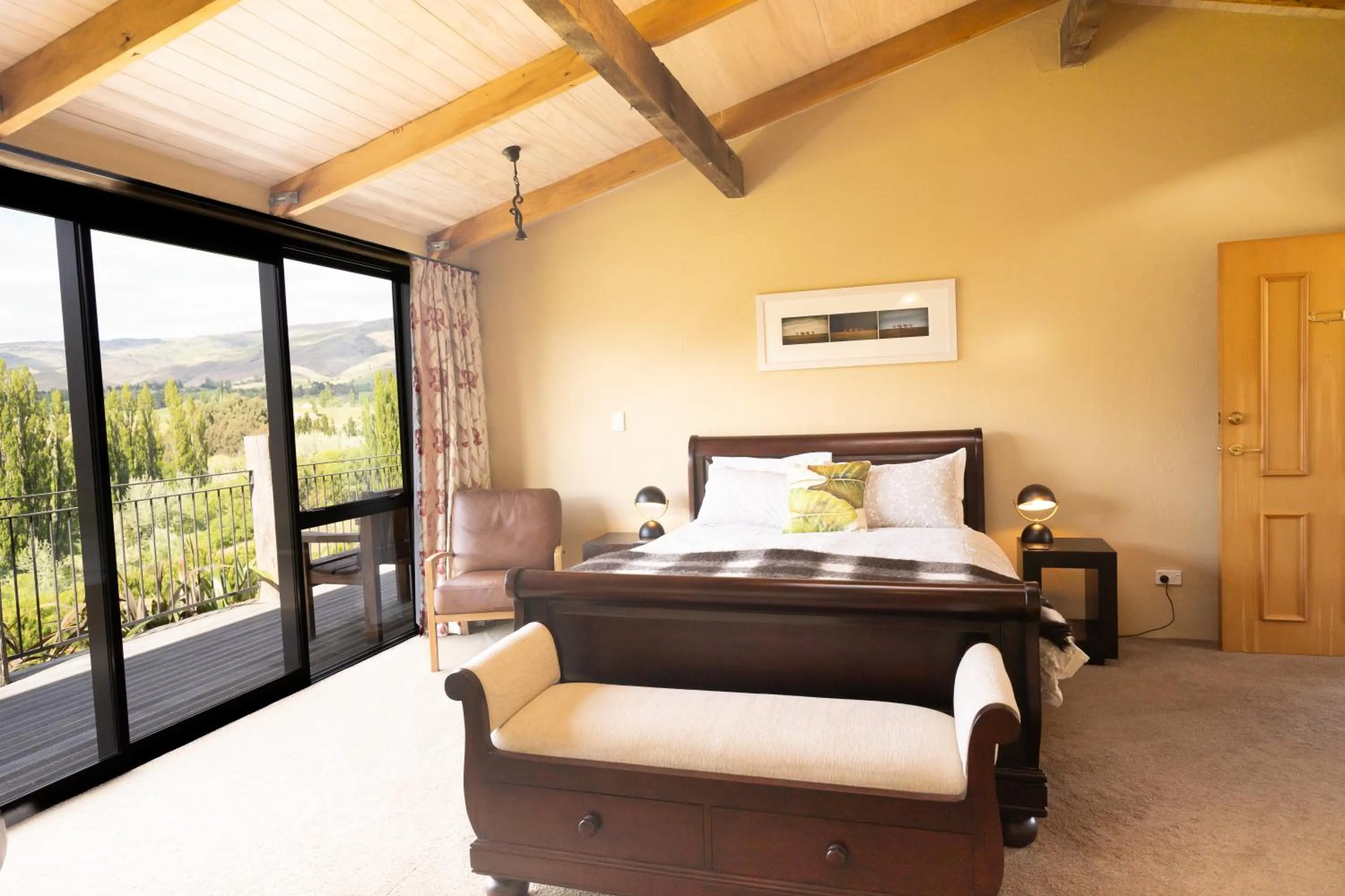 Bed in Bannockburn House